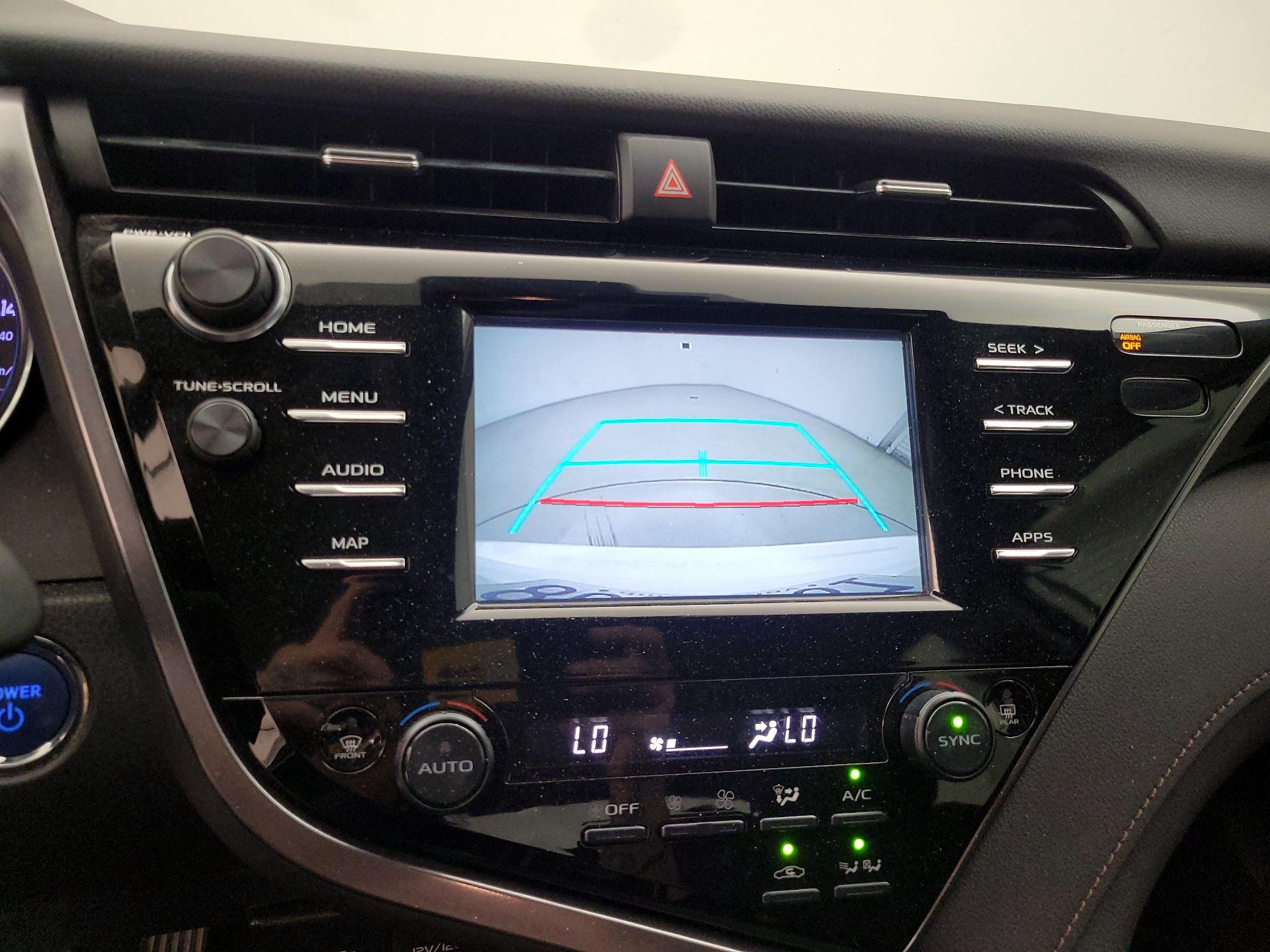 Thumbnail: 2019 Toyota Camry - 14