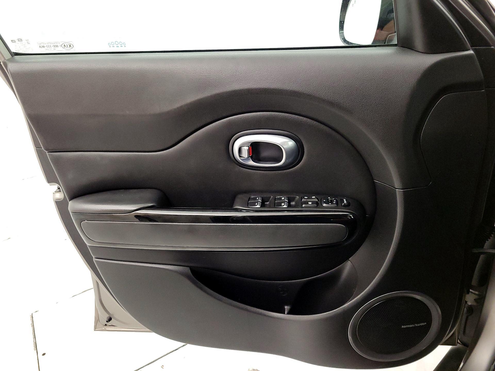 Thumbnail: 2018 Kia Soul - 12