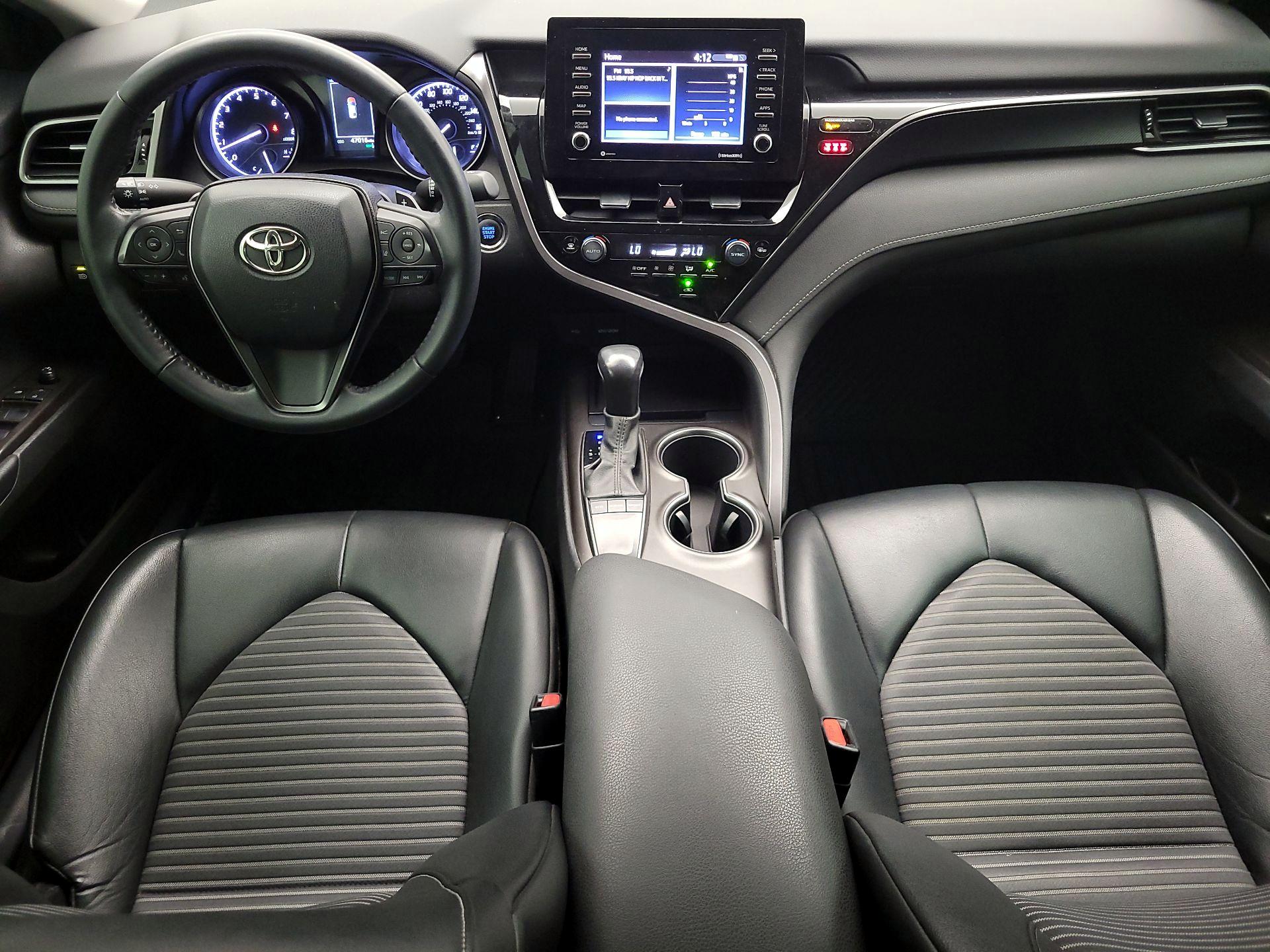 Thumbnail: 2022 Toyota Camry - 9