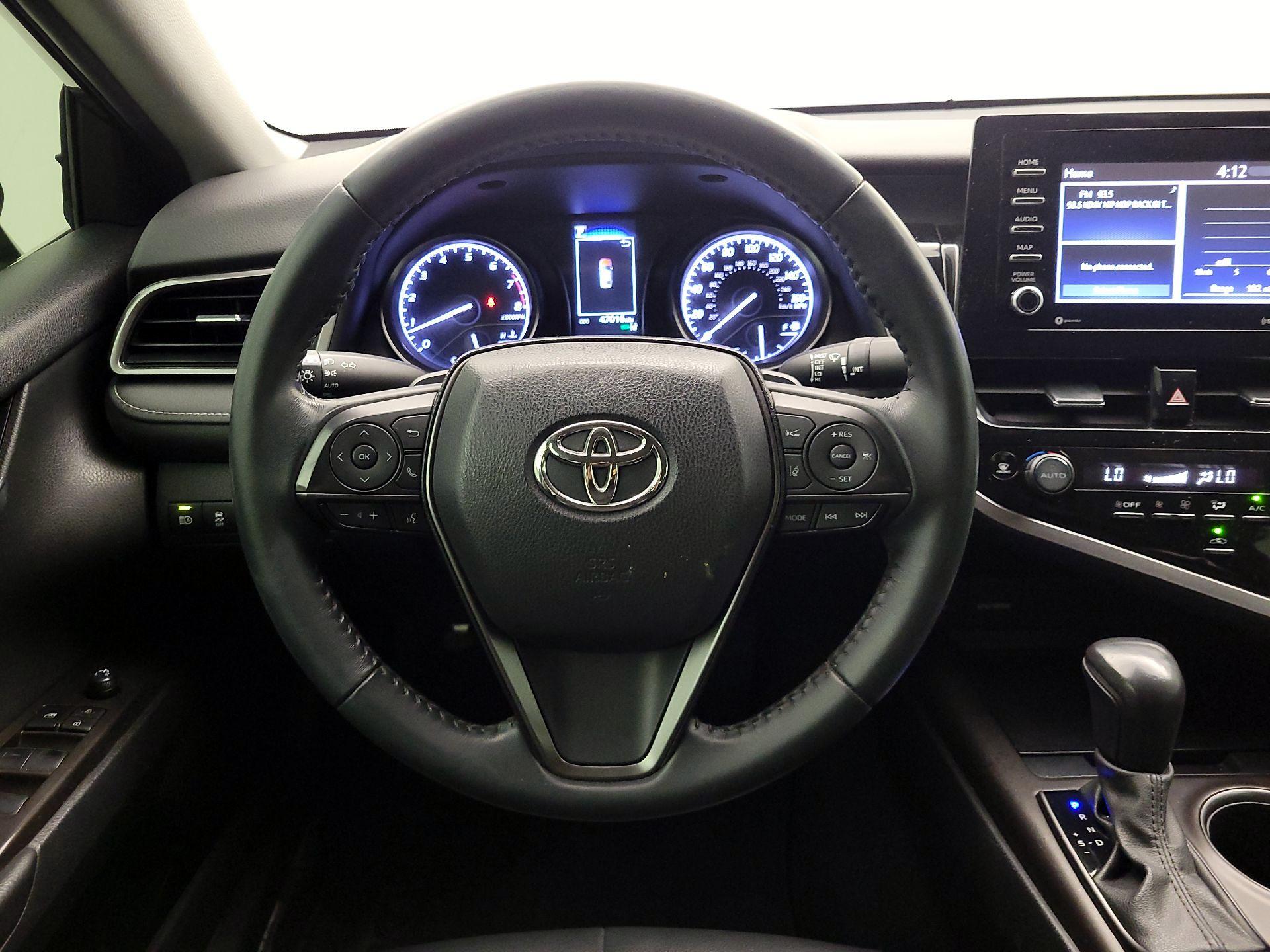 Thumbnail: 2022 Toyota Camry - 10