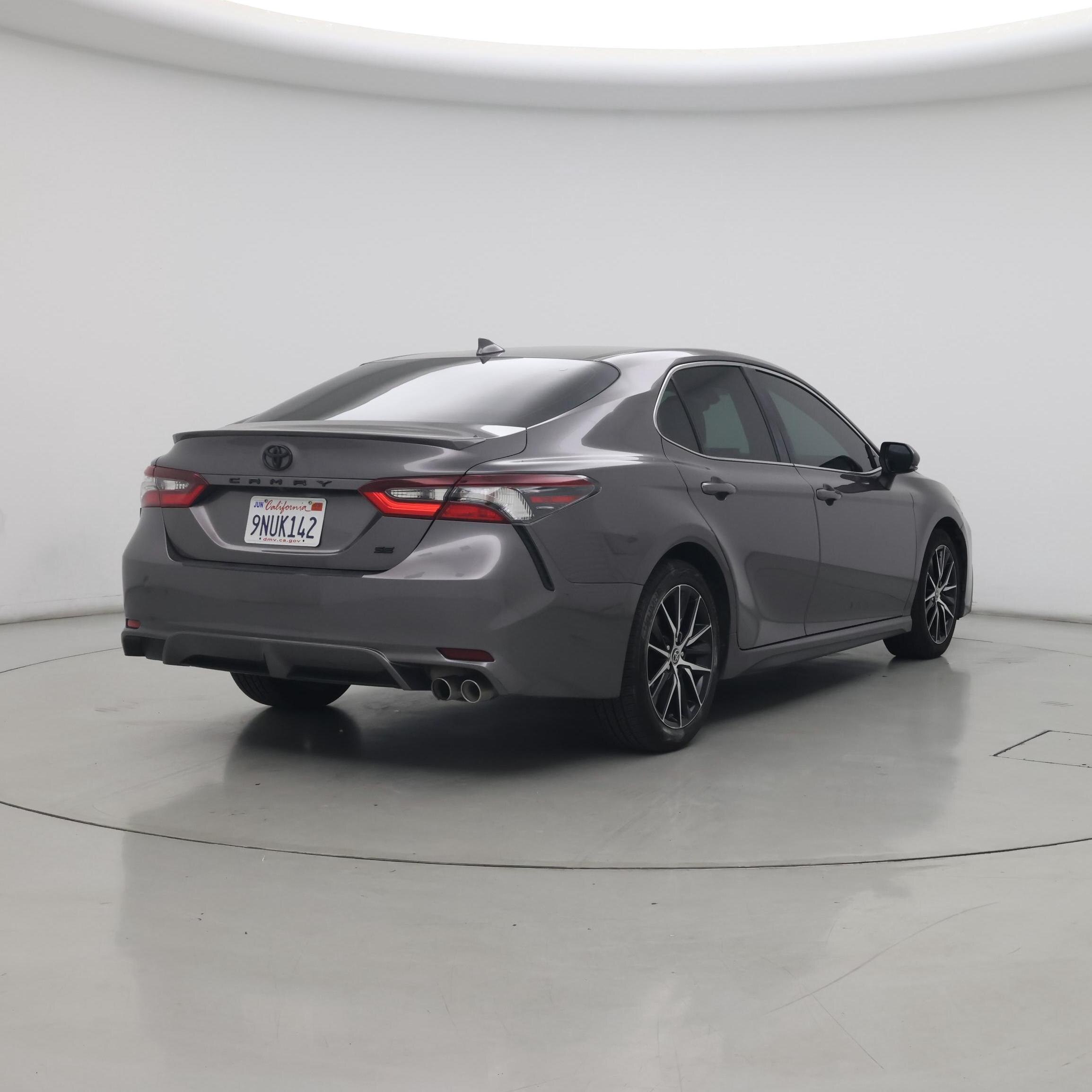 Thumbnail: 2022 Toyota Camry - 8