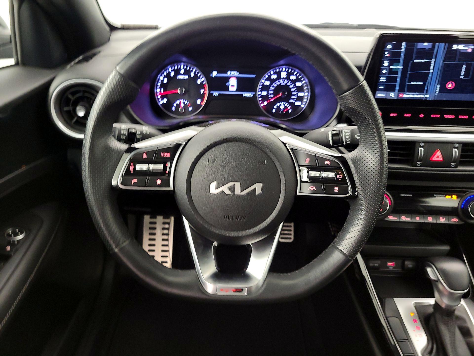 Thumbnail: 2023 Kia Forte - 10