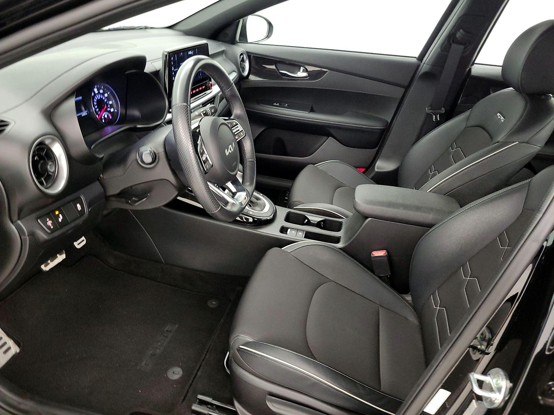 Thumbnail: 2023 Kia Forte - 11