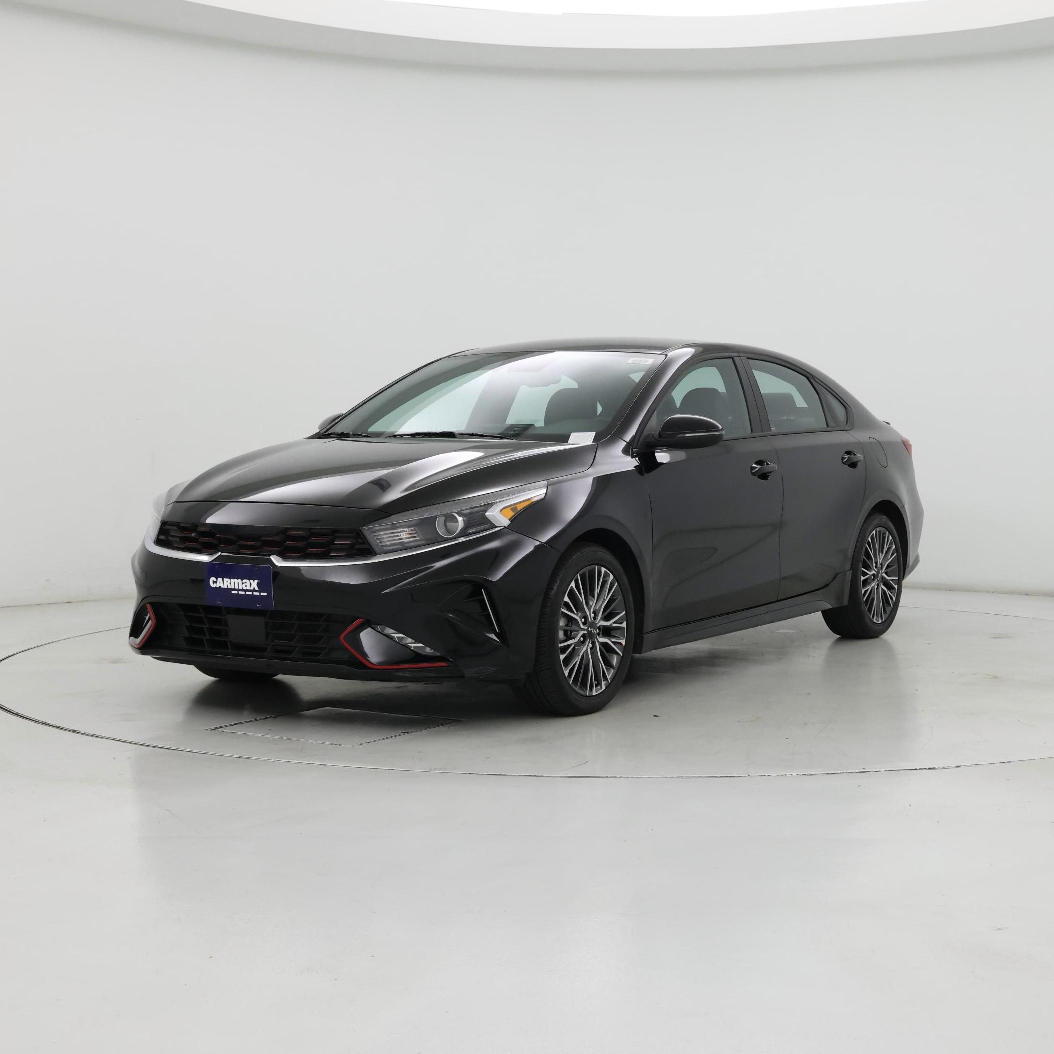 Thumbnail: 2023 Kia Forte - 4
