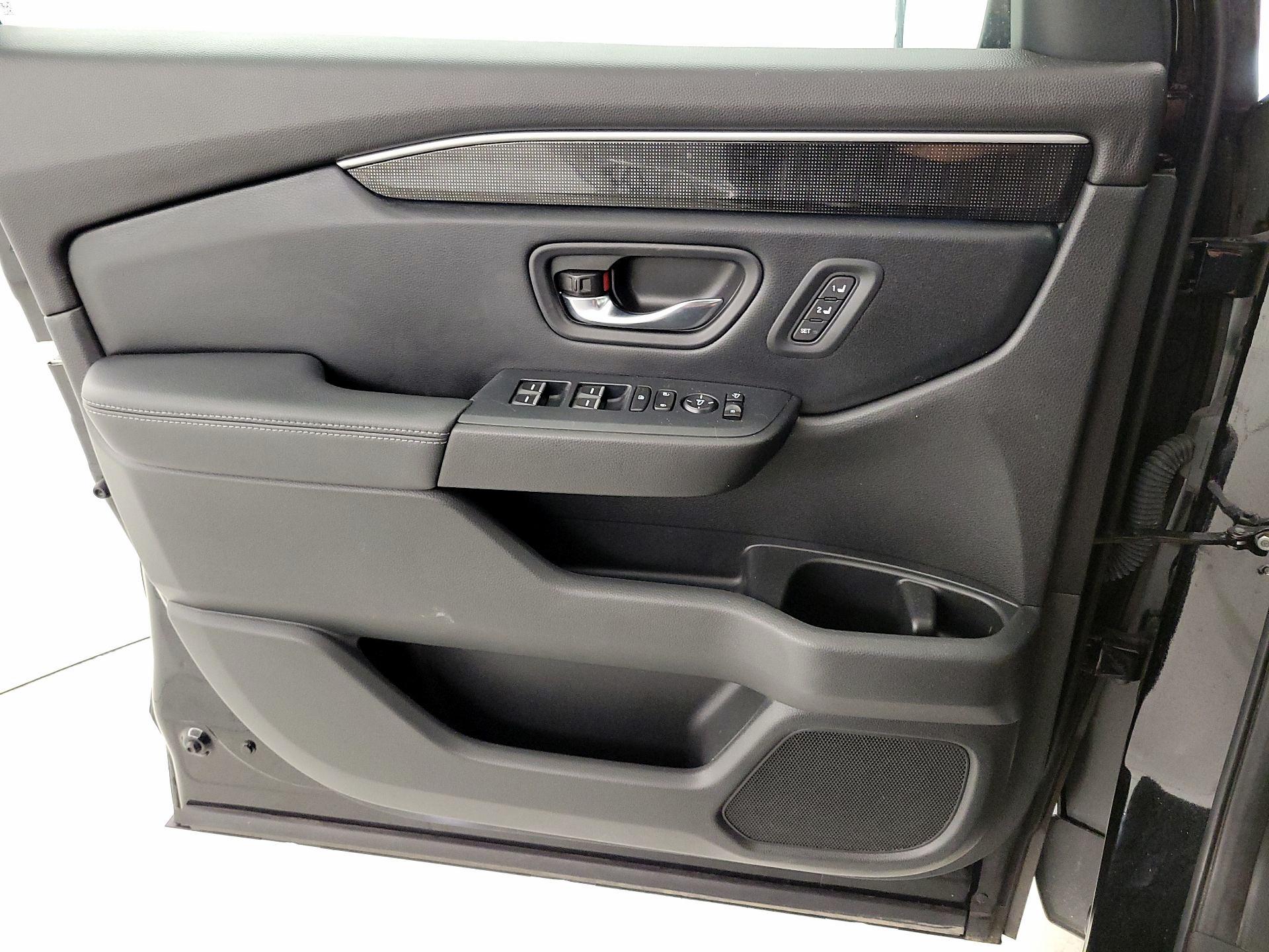Thumbnail: 2023 Honda Pilot - 12