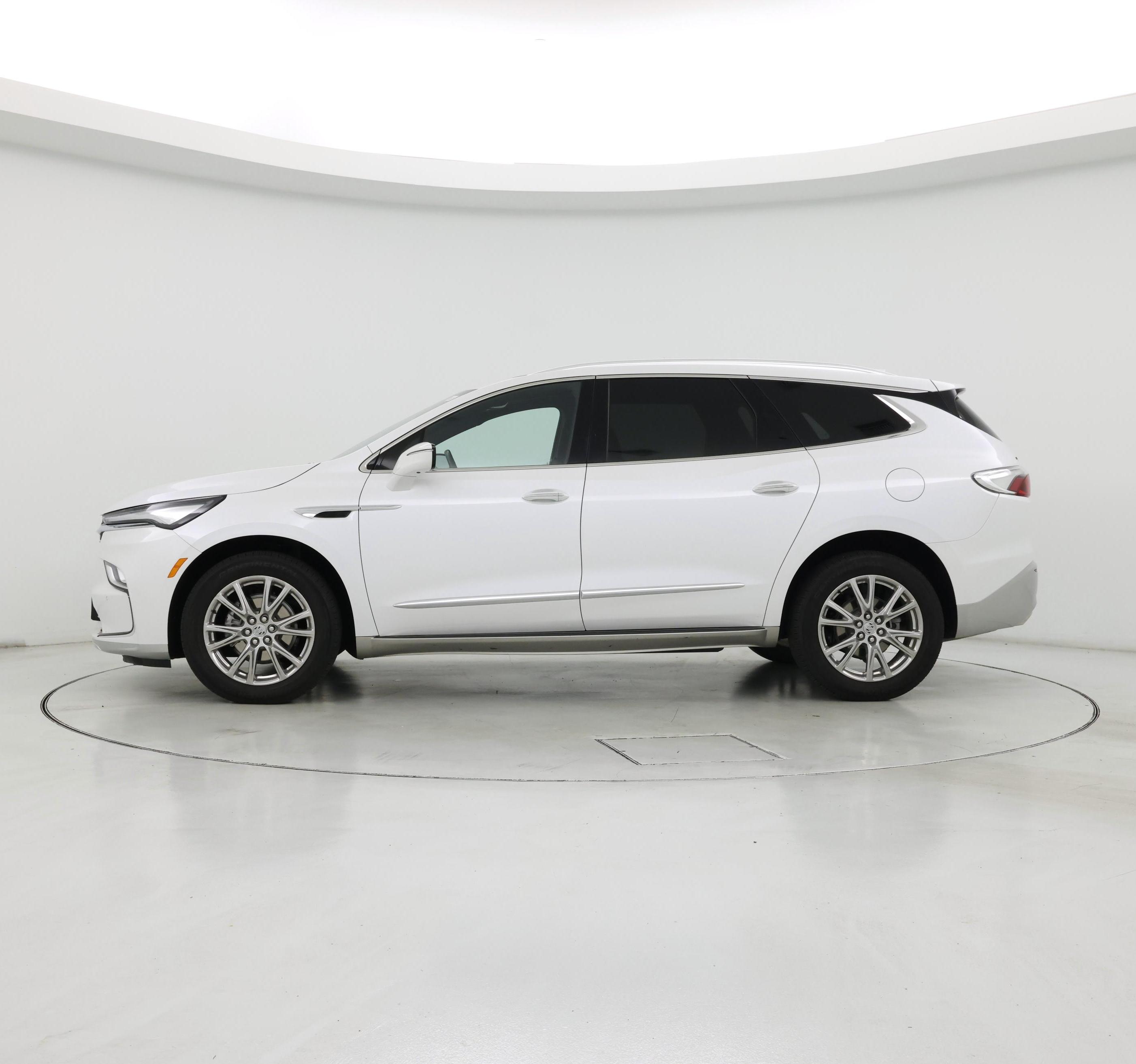 Thumbnail: 2023 Buick Enclave - 3