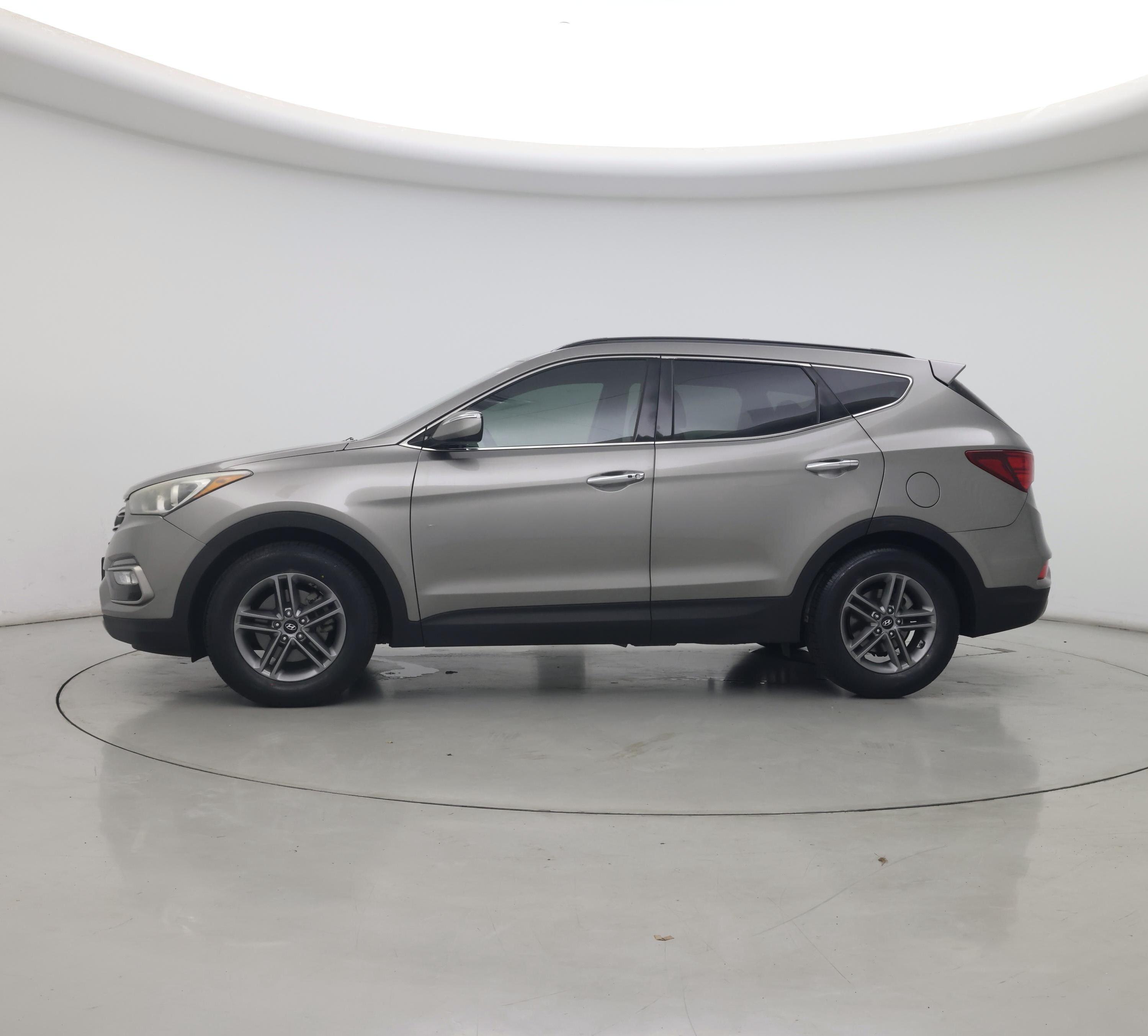 Thumbnail: 2018 Hyundai Santa Fe - 3
