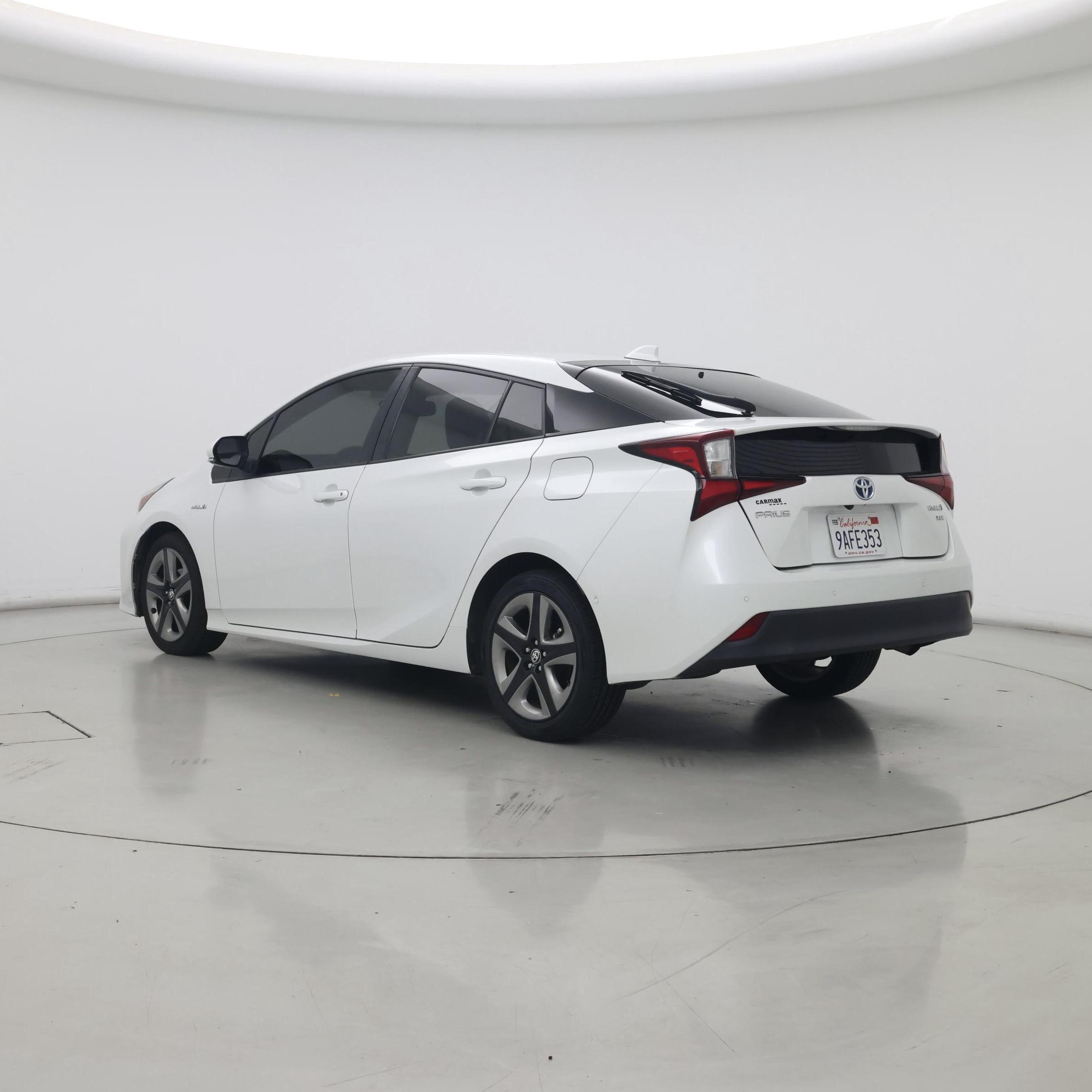 Thumbnail: 2022 Toyota Prius - 2