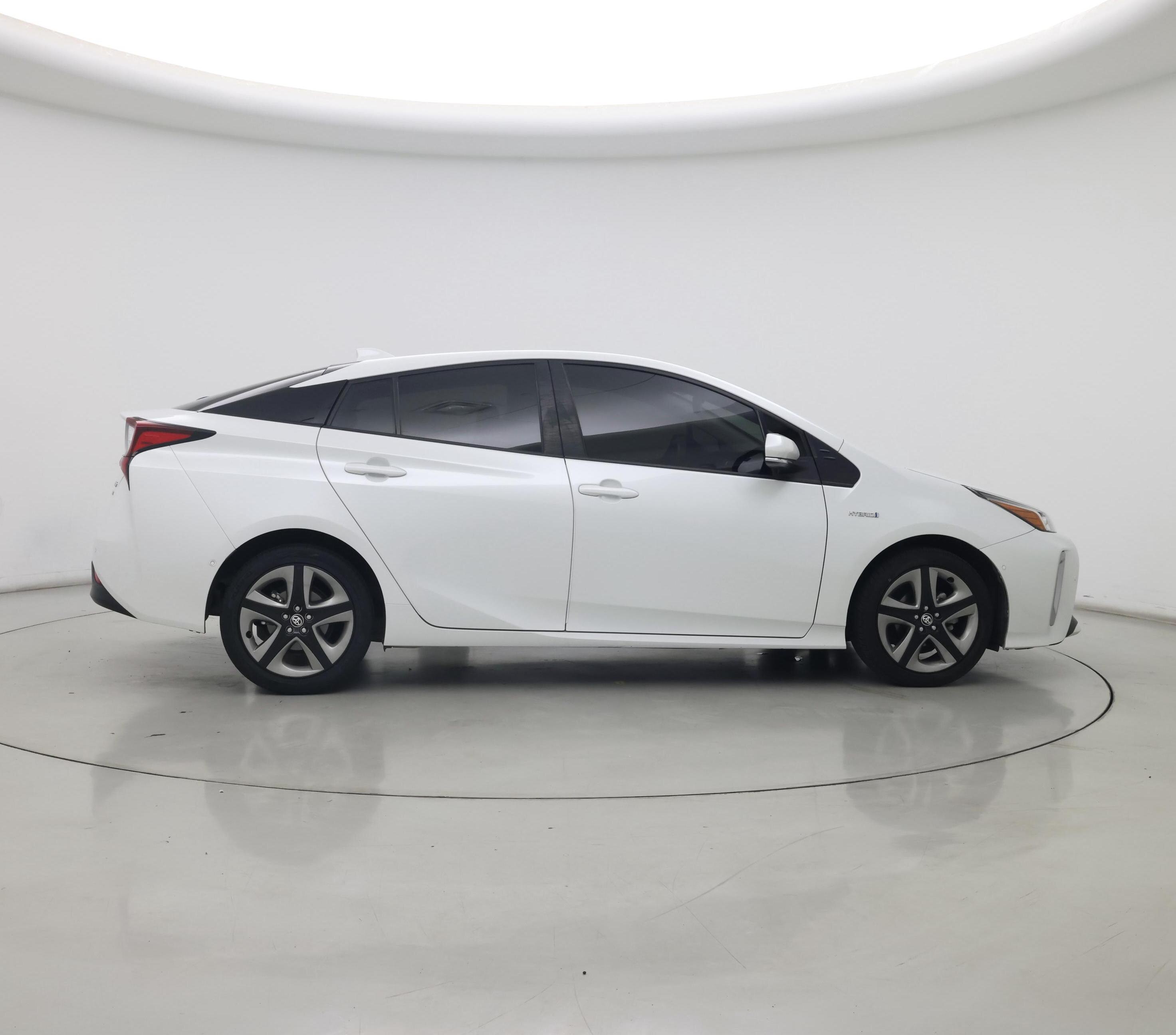 Thumbnail: 2022 Toyota Prius - 7