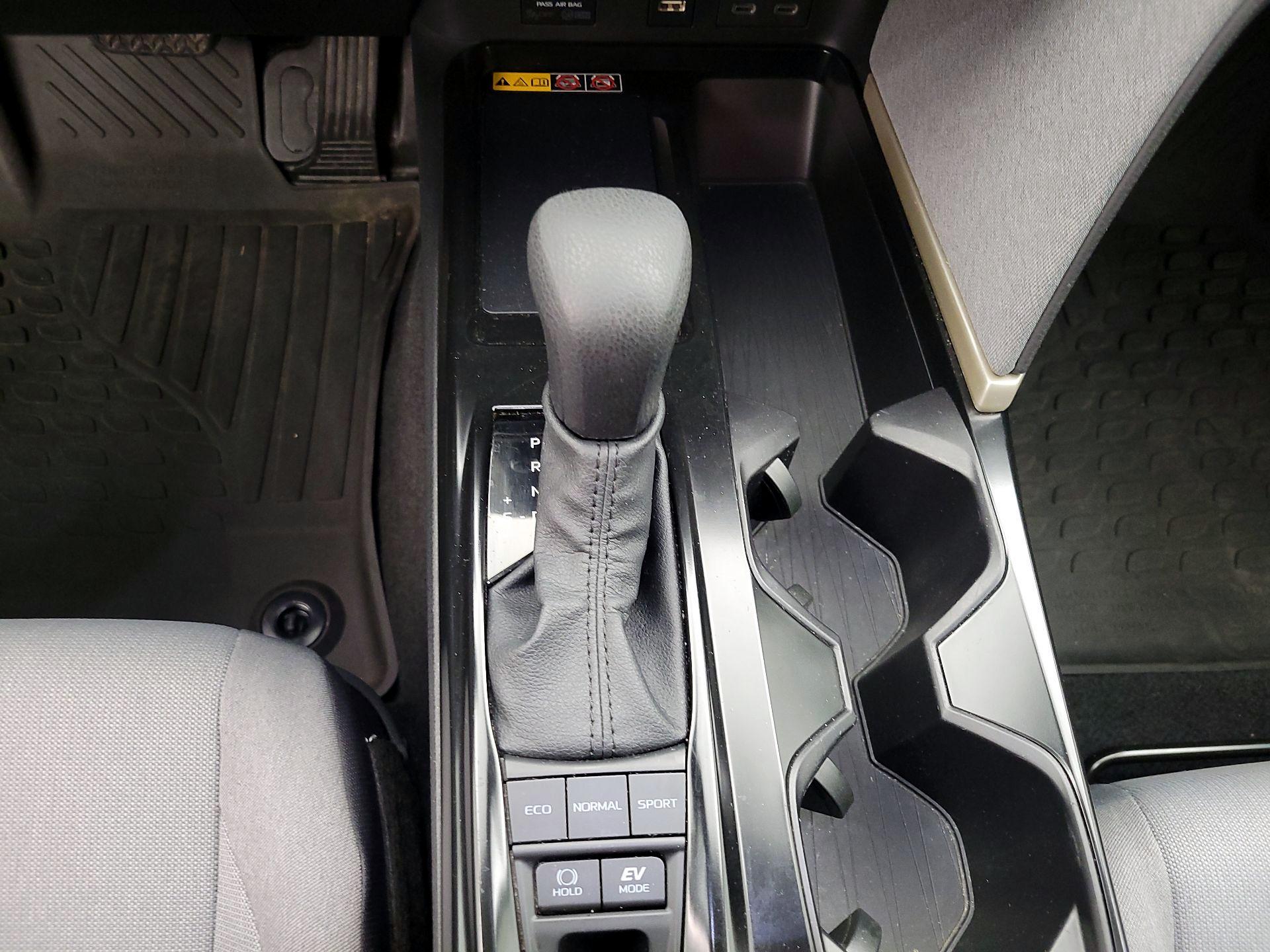 Thumbnail: 2025 Toyota Camry - 17