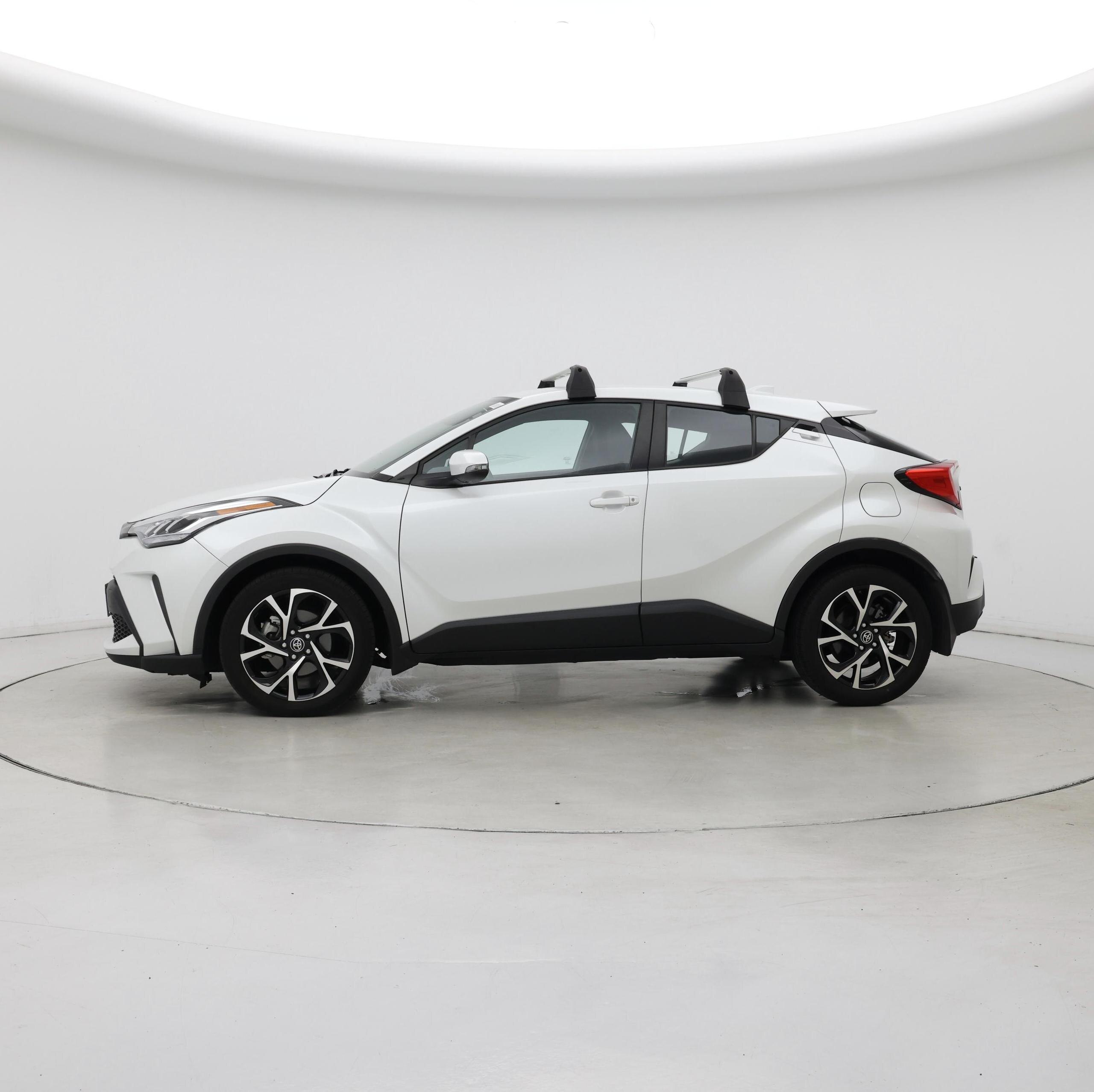 Thumbnail: 2022 Toyota C-HR - 3