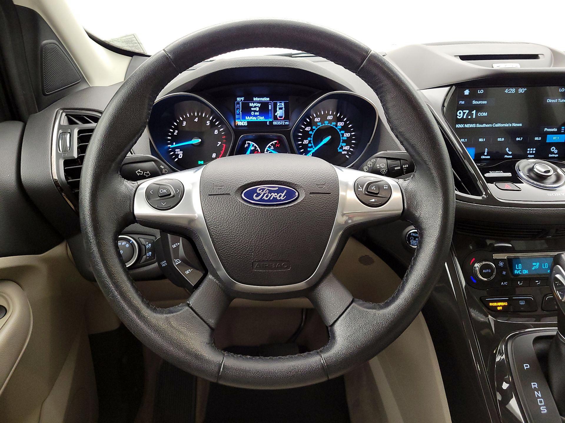 Thumbnail: 2016 Ford Escape - 10
