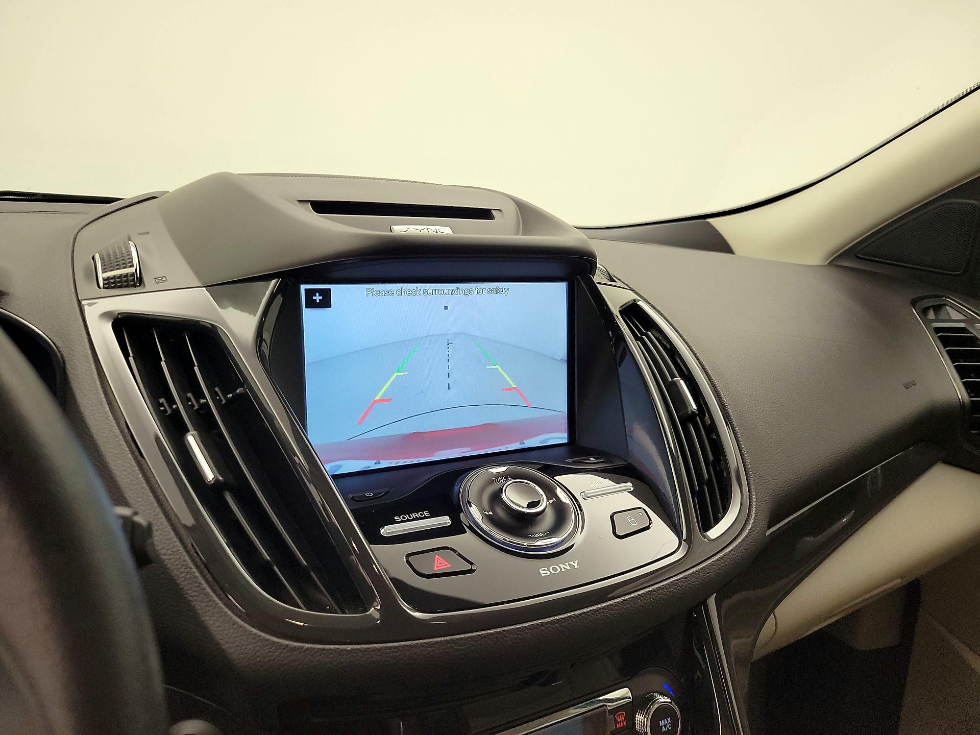 Thumbnail: 2016 Ford Escape - 14