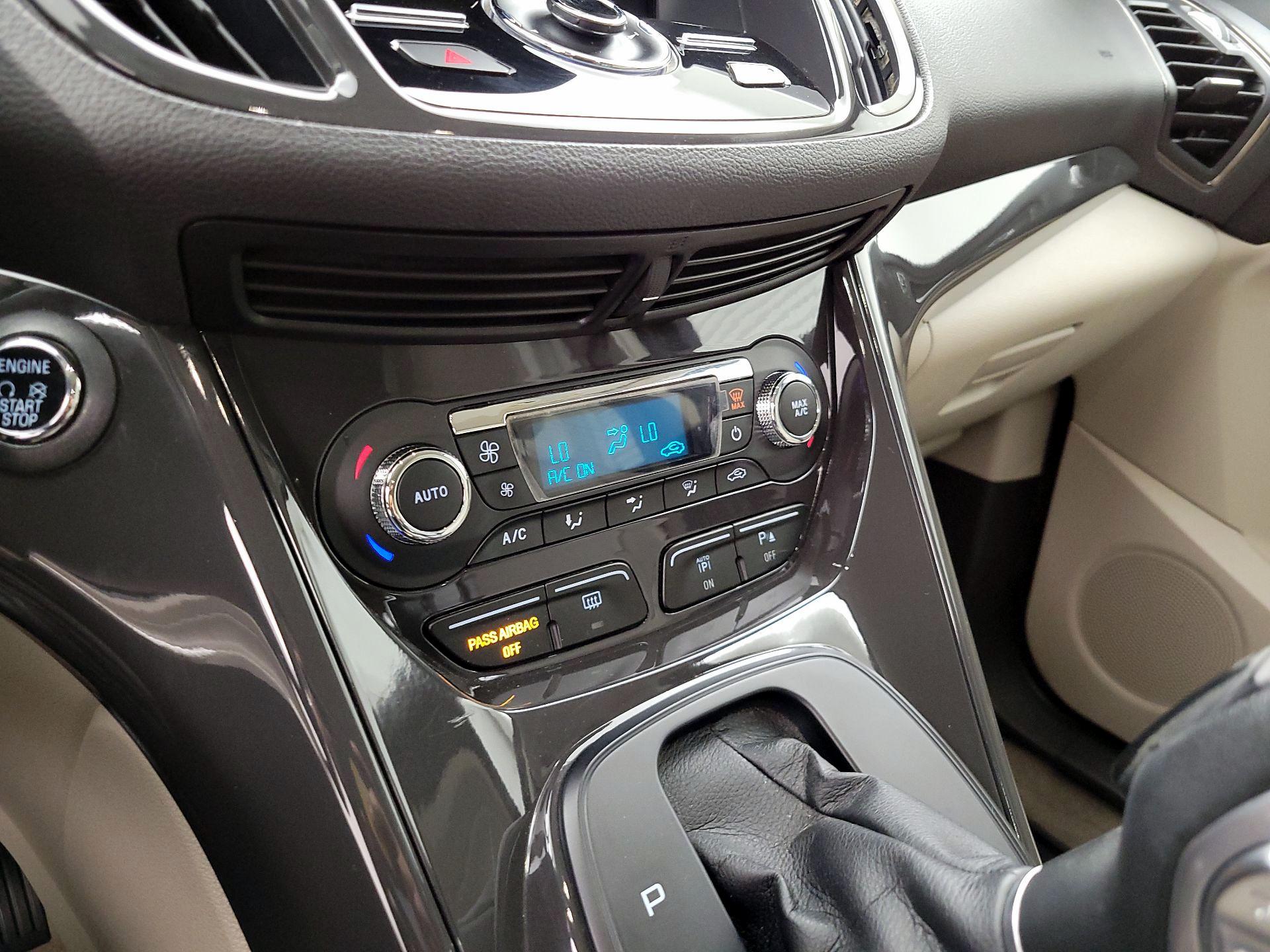 Thumbnail: 2016 Ford Escape - 16