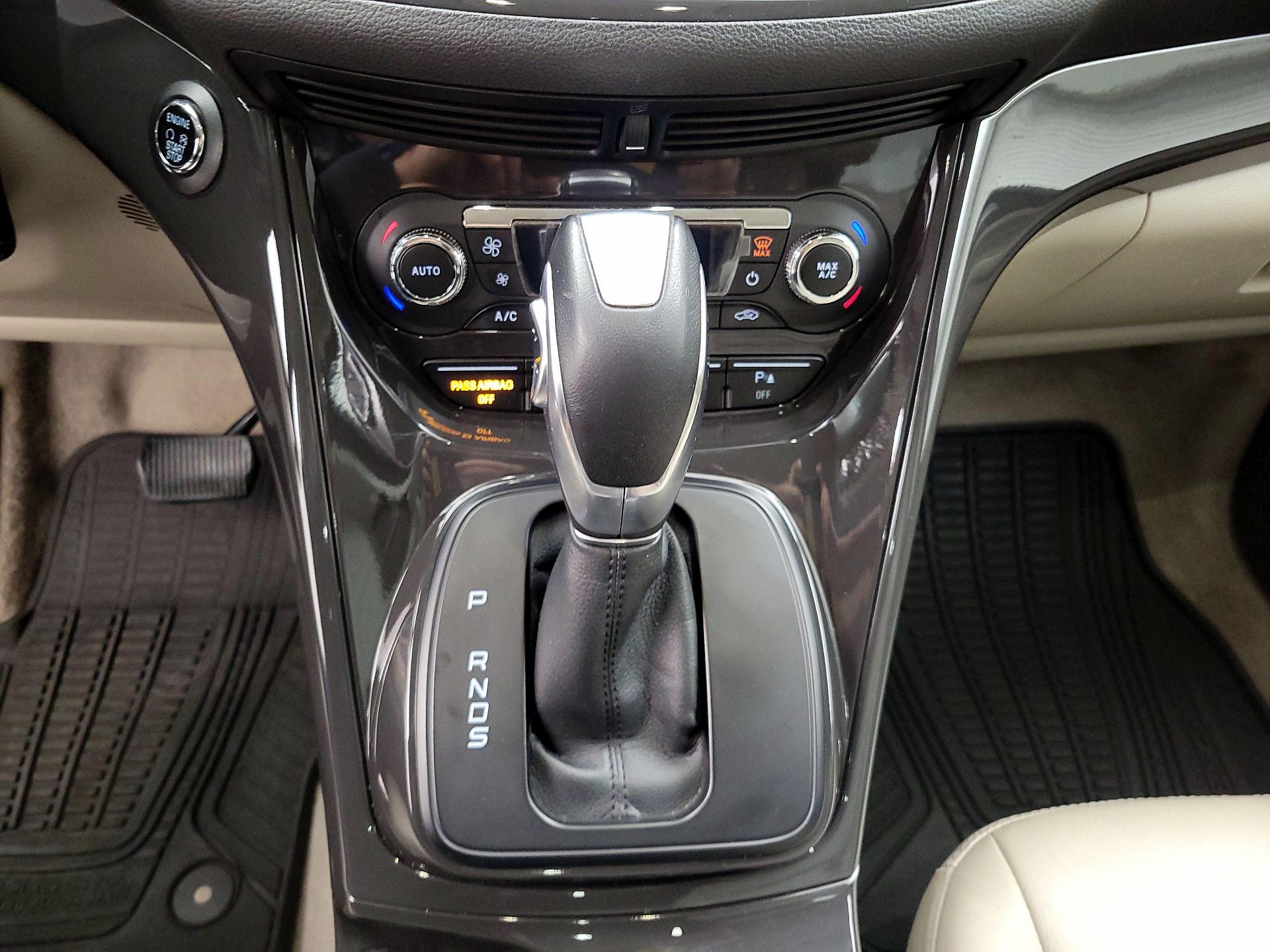 Thumbnail: 2016 Ford Escape - 17