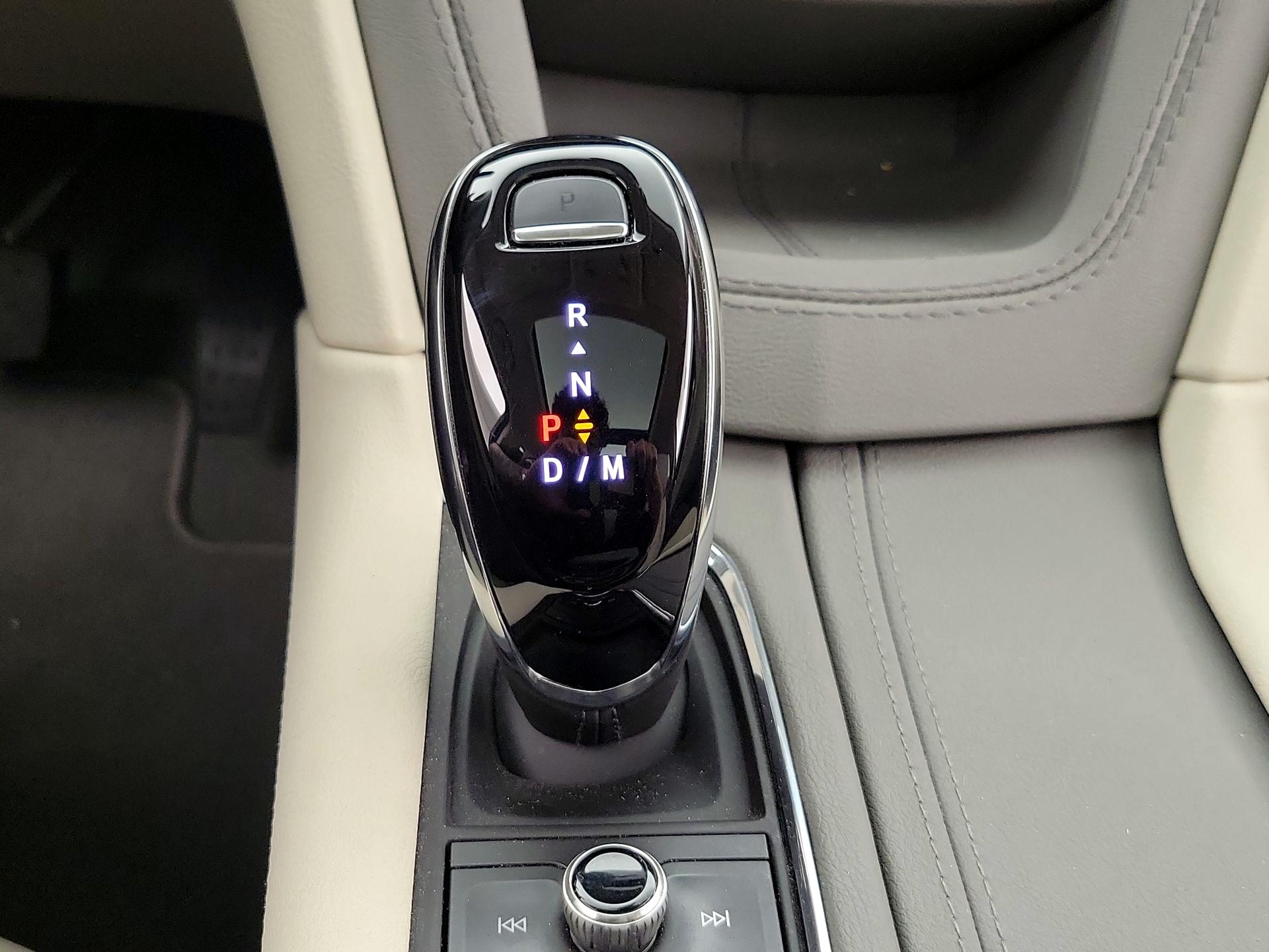 Thumbnail: 2024 Cadillac XT6 - 18