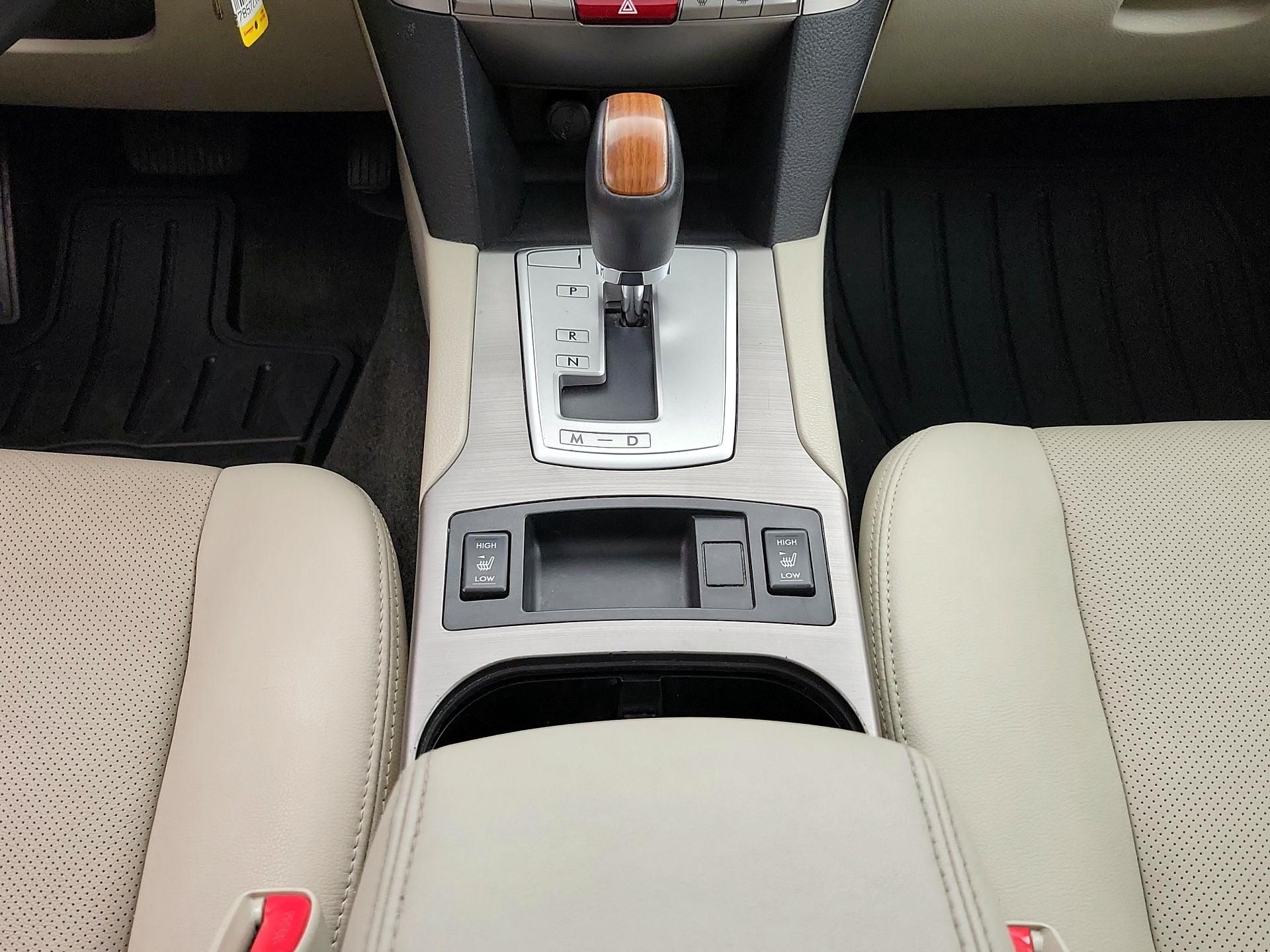 Thumbnail: 2014 Subaru Outback - 18