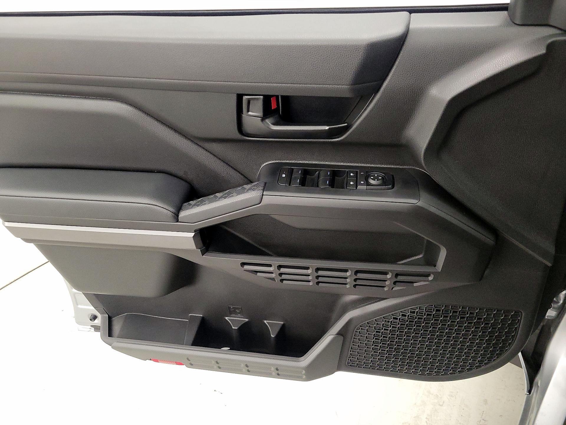 Thumbnail: 2025 Toyota Tacoma - 12