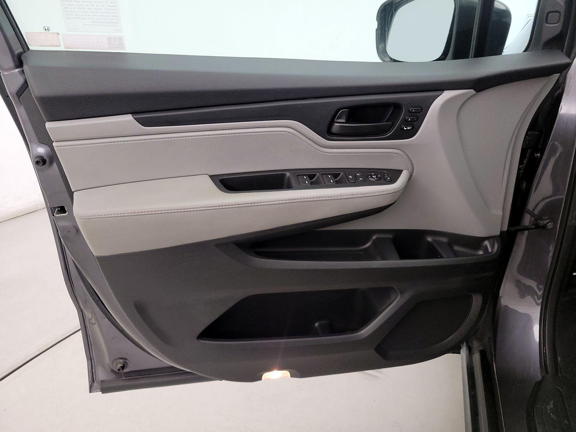 Thumbnail: 2019 Honda Odyssey - 12