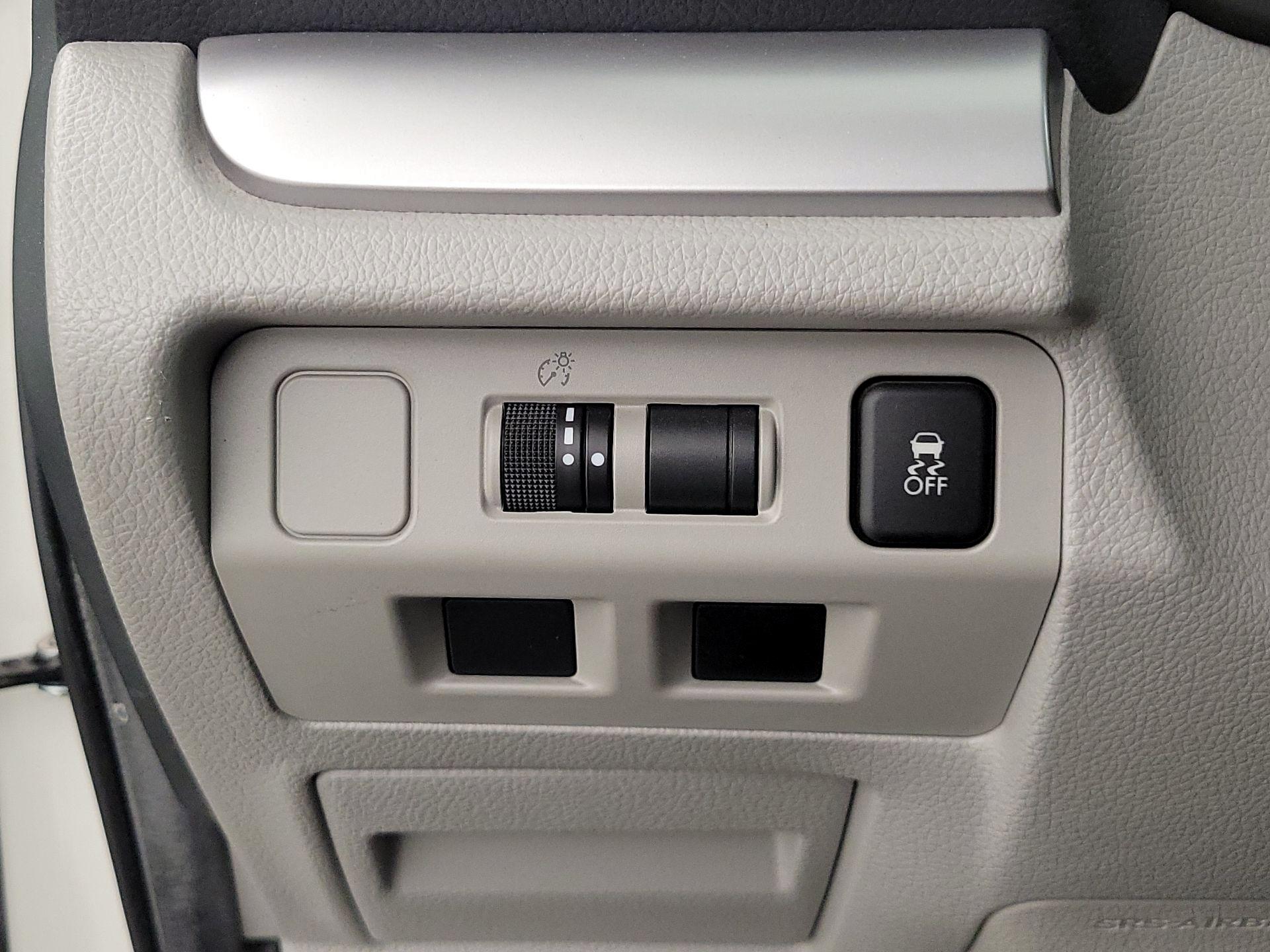Thumbnail: 2016 Subaru Forester - 13