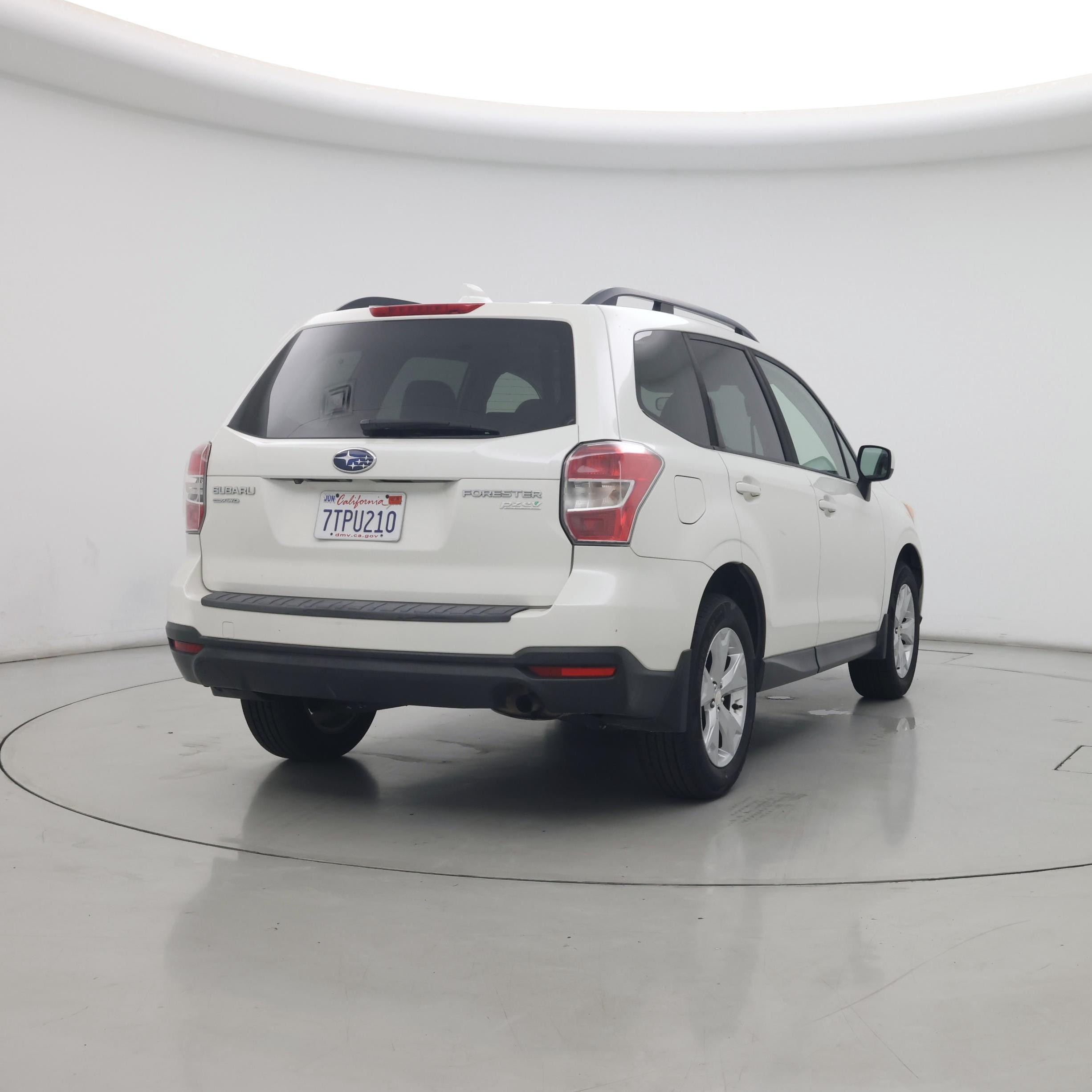 Thumbnail: 2016 Subaru Forester - 8