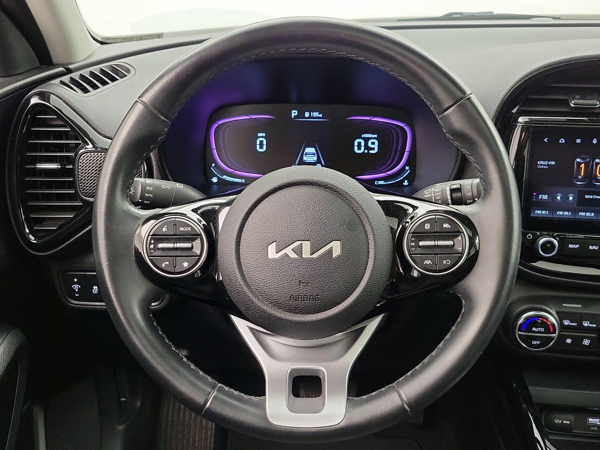 Thumbnail: 2023 Kia Soul - 10