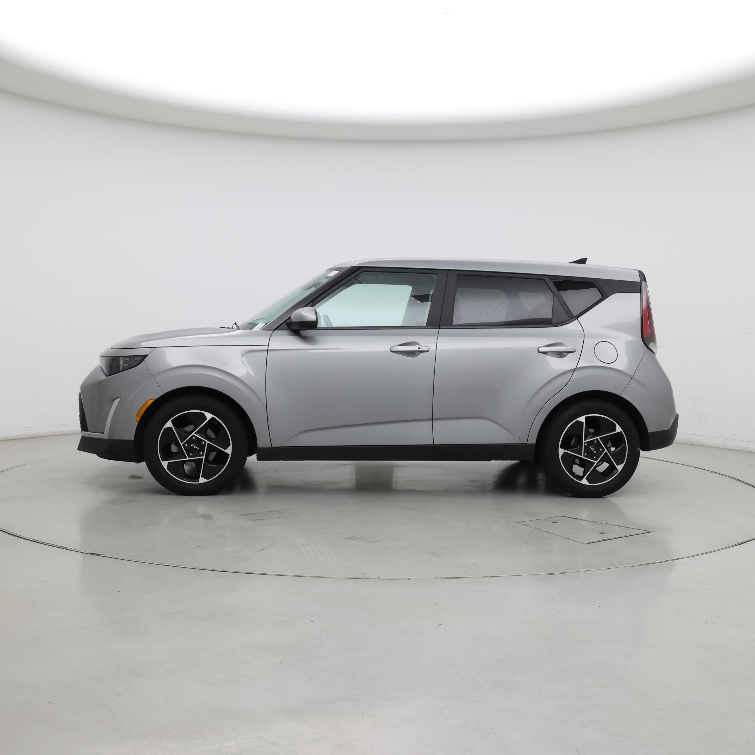 Thumbnail: 2023 Kia Soul - 3