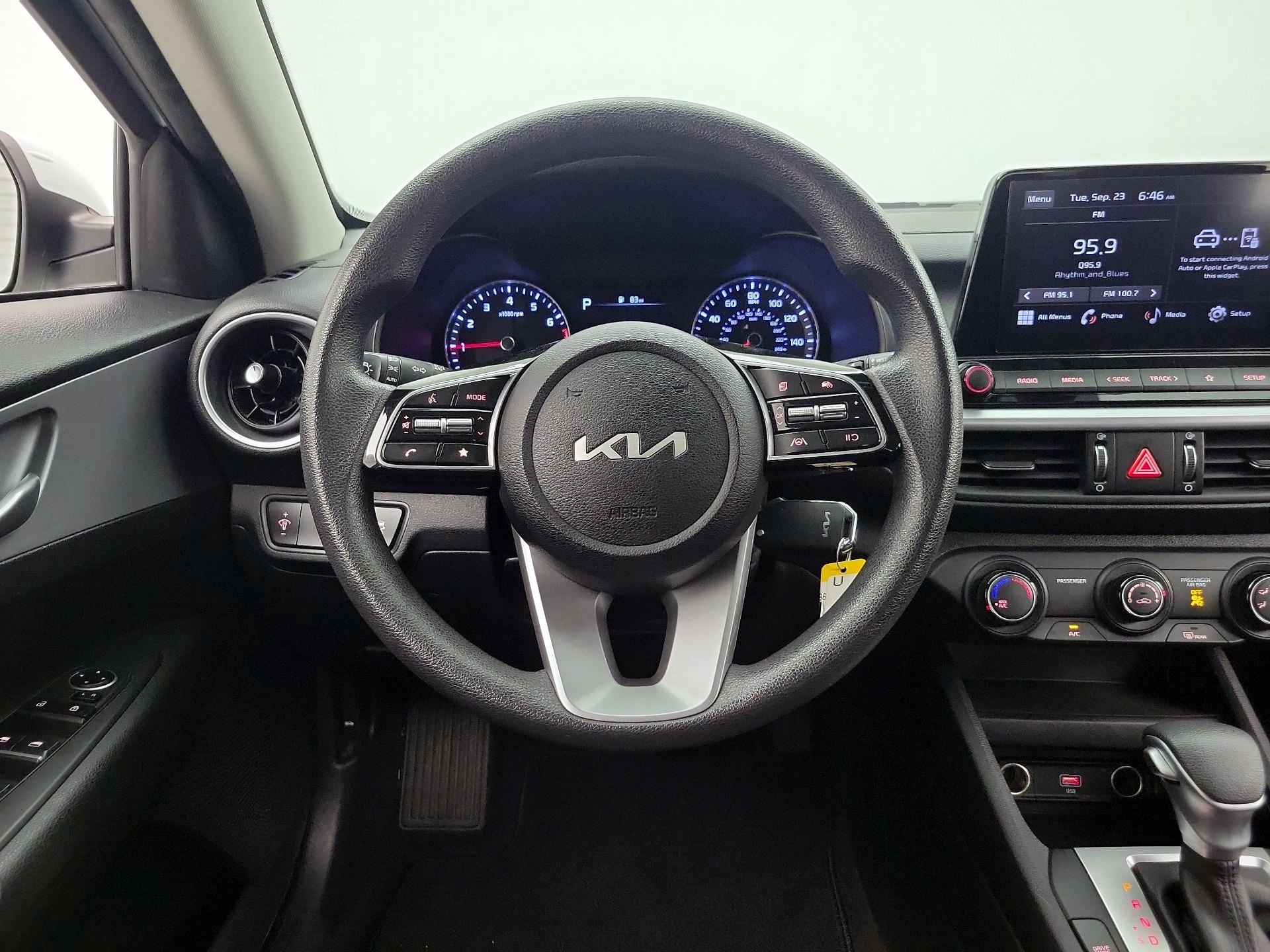 Thumbnail: 2023 Kia Forte - 10