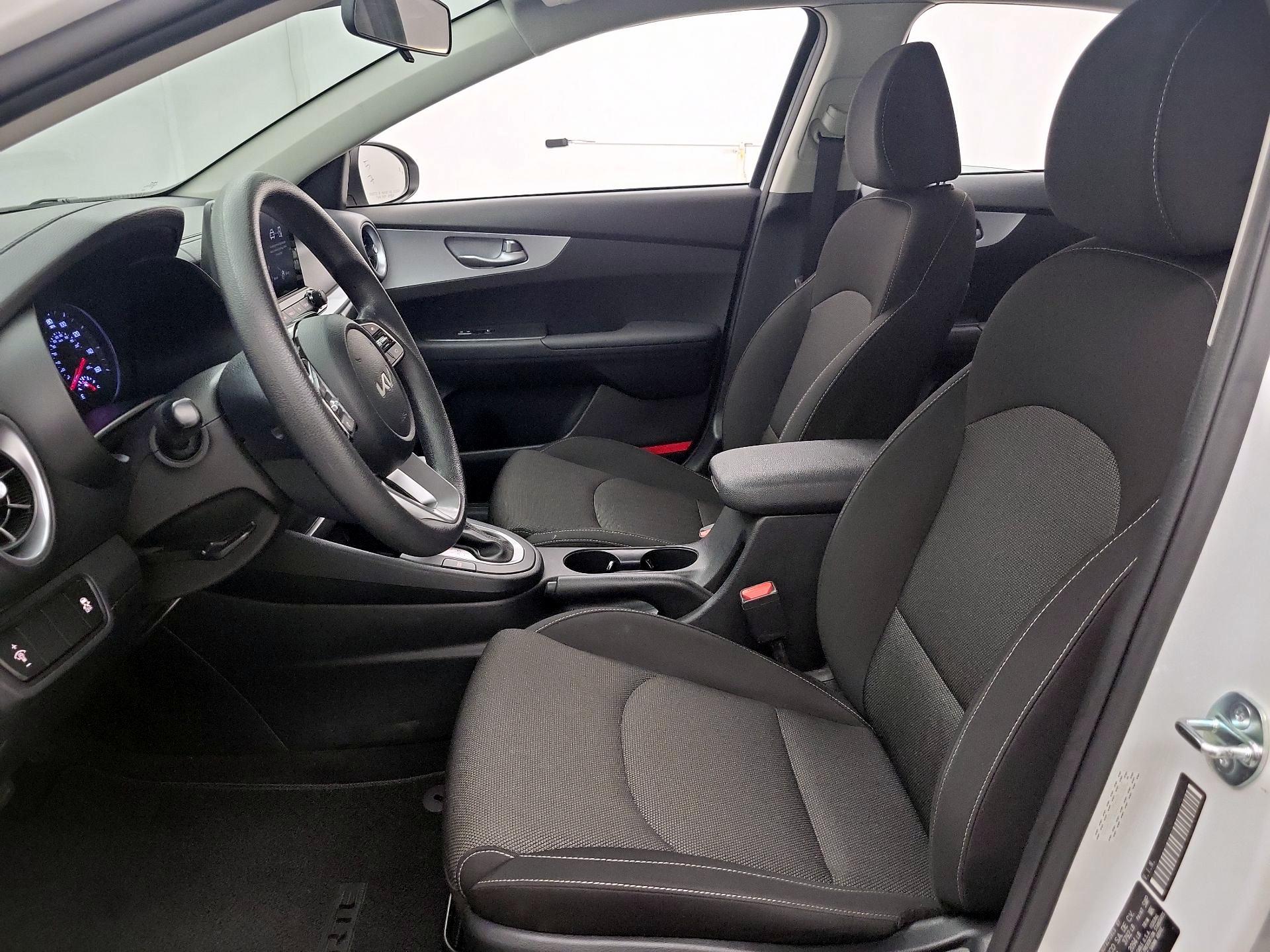 Thumbnail: 2023 Kia Forte - 11