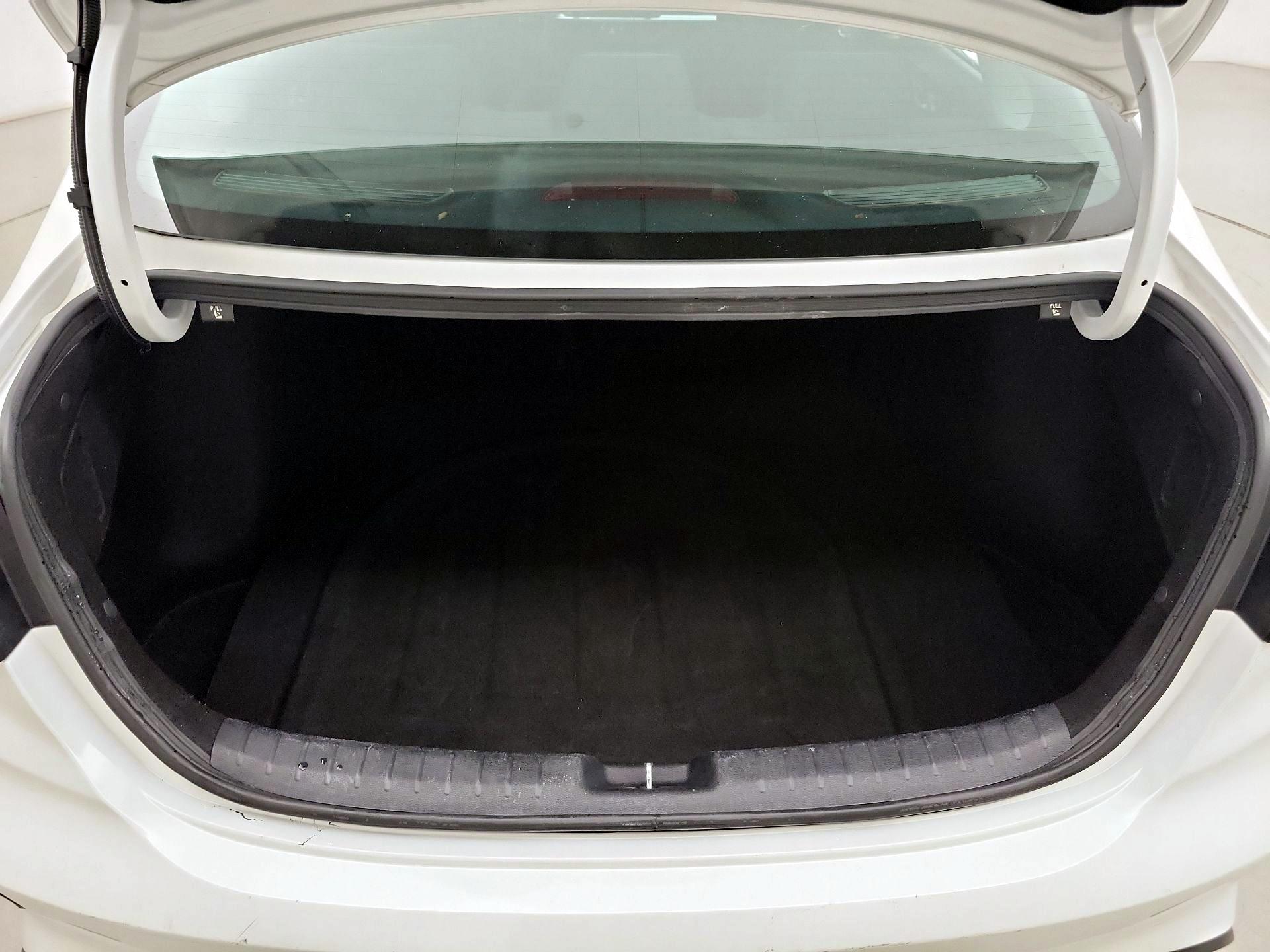 Thumbnail: 2023 Kia Forte - 20