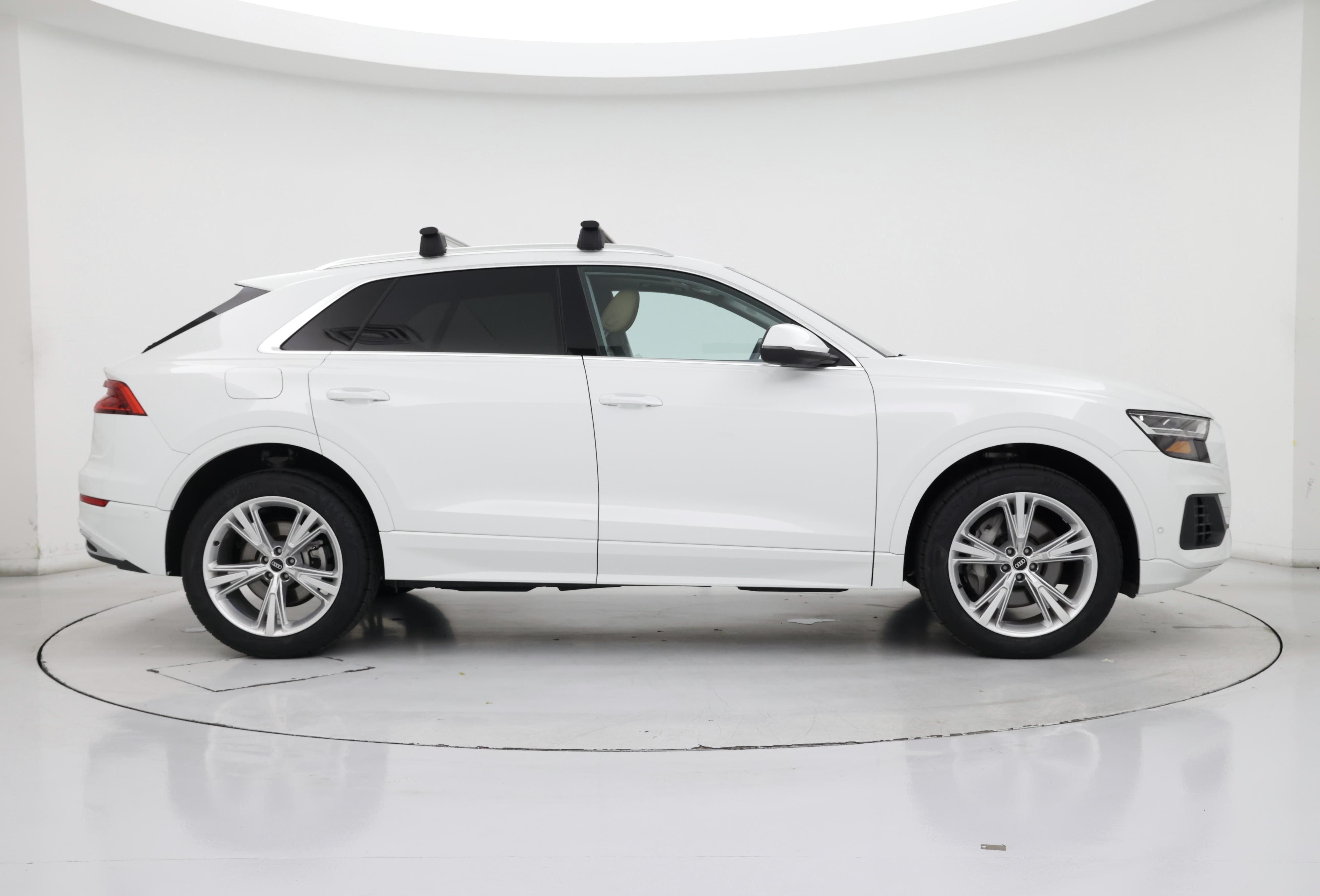 Thumbnail: 2022 Audi Q8 - 7