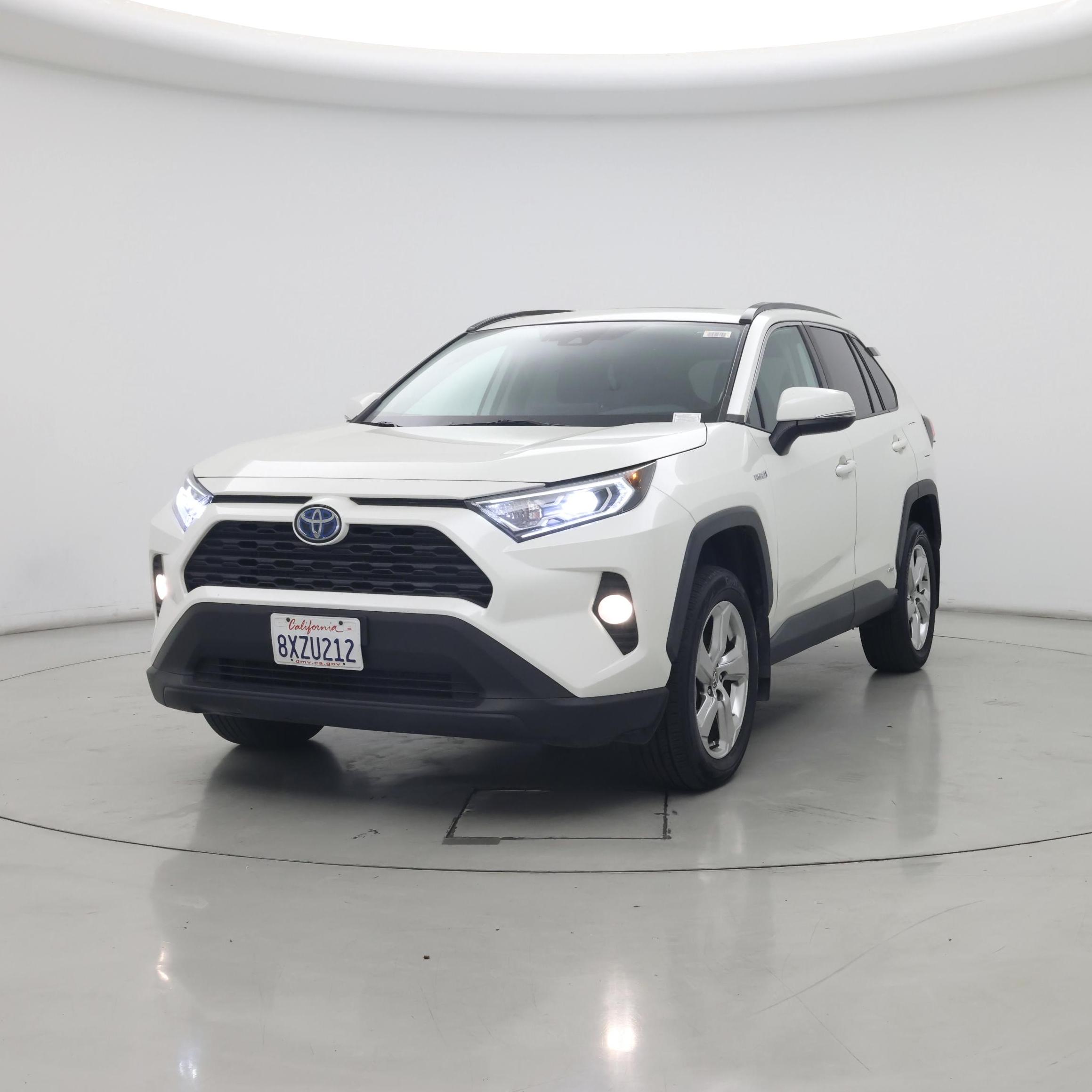 Thumbnail: 2021 Toyota RAV4 - 4