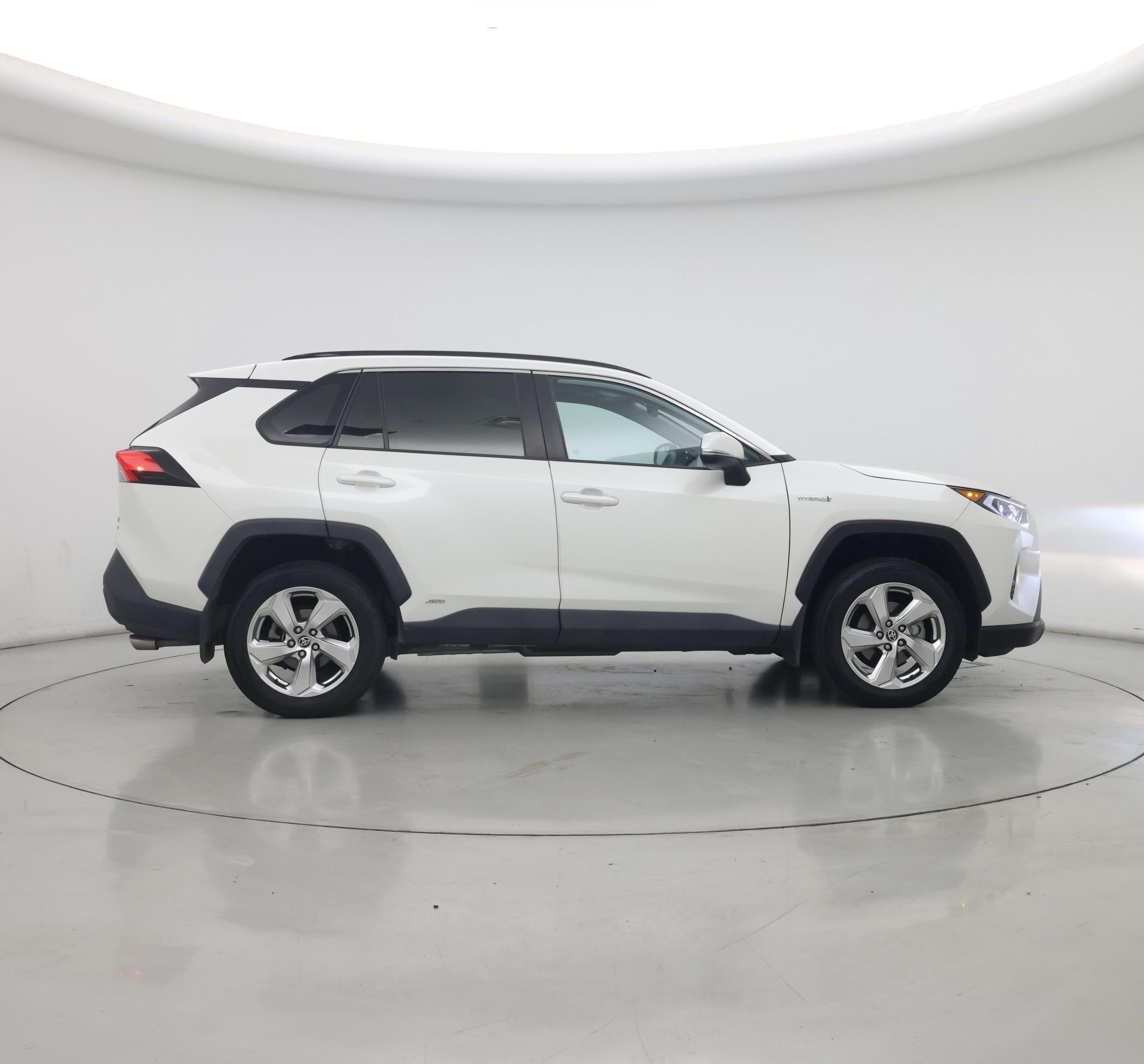 Thumbnail: 2021 Toyota RAV4 - 7