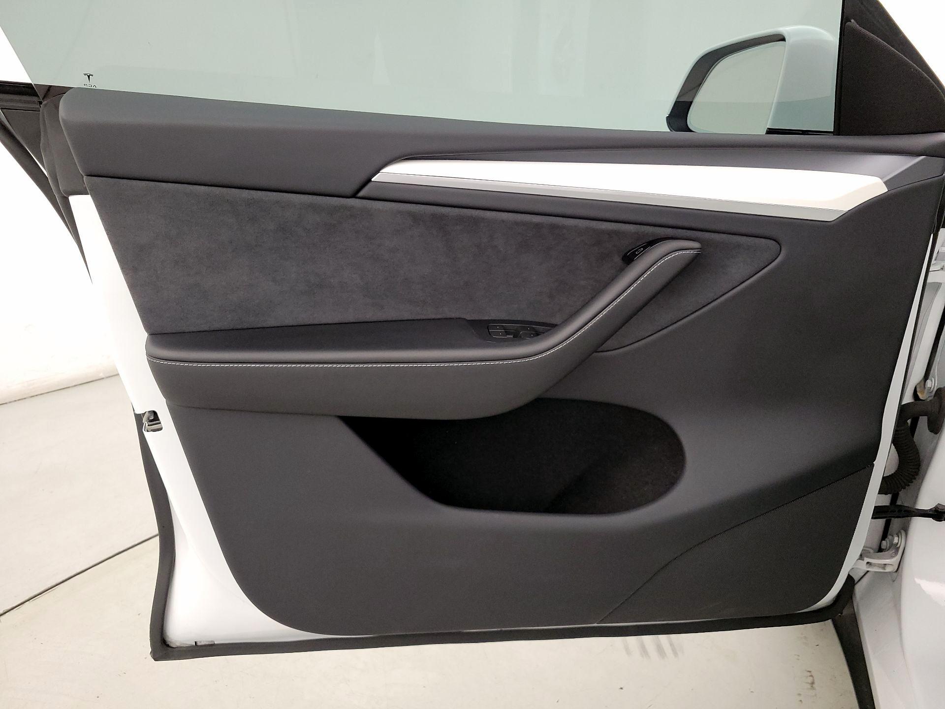 Thumbnail: 2024 Tesla Model Y - 12