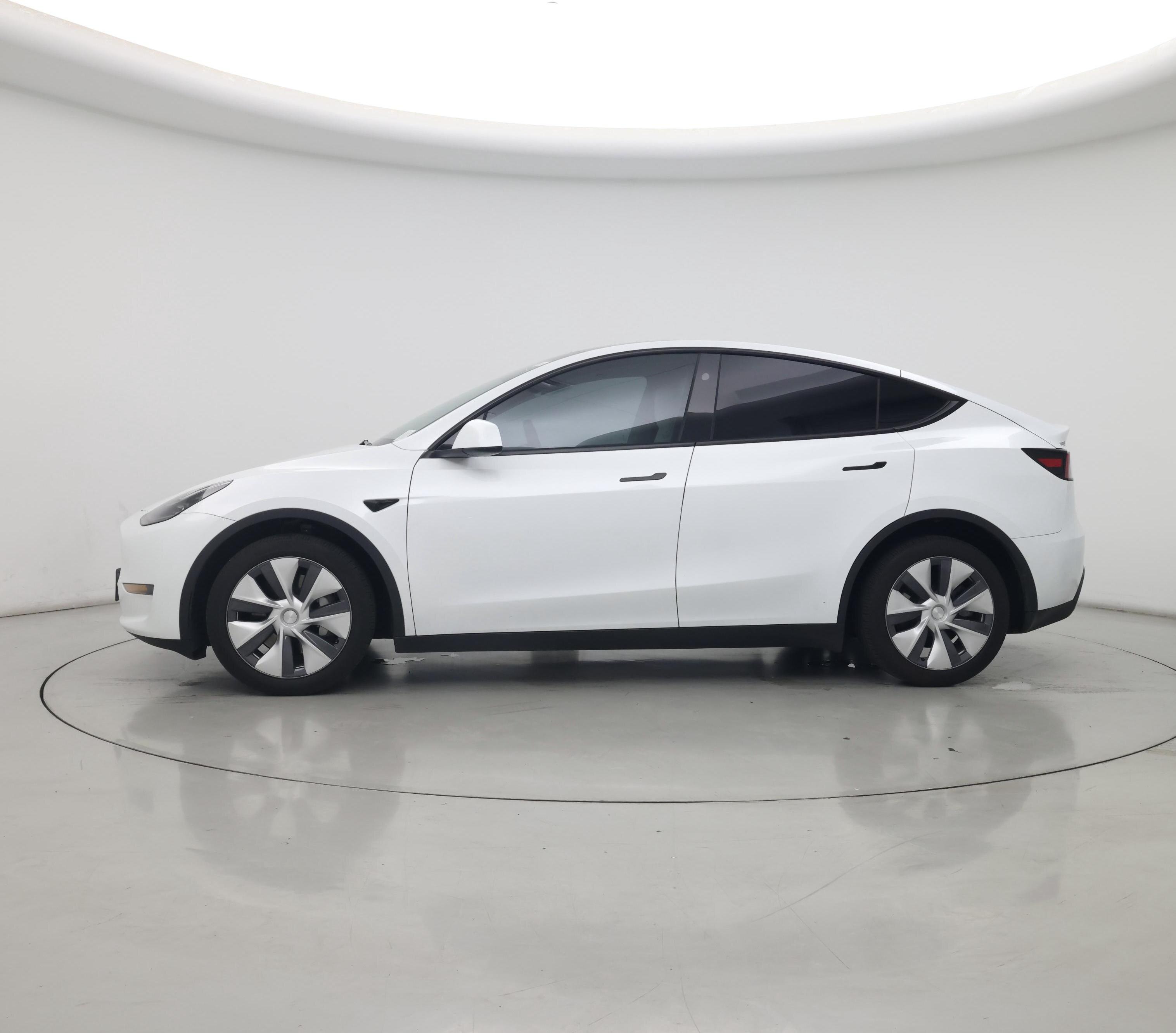 Thumbnail: 2024 Tesla Model Y - 3