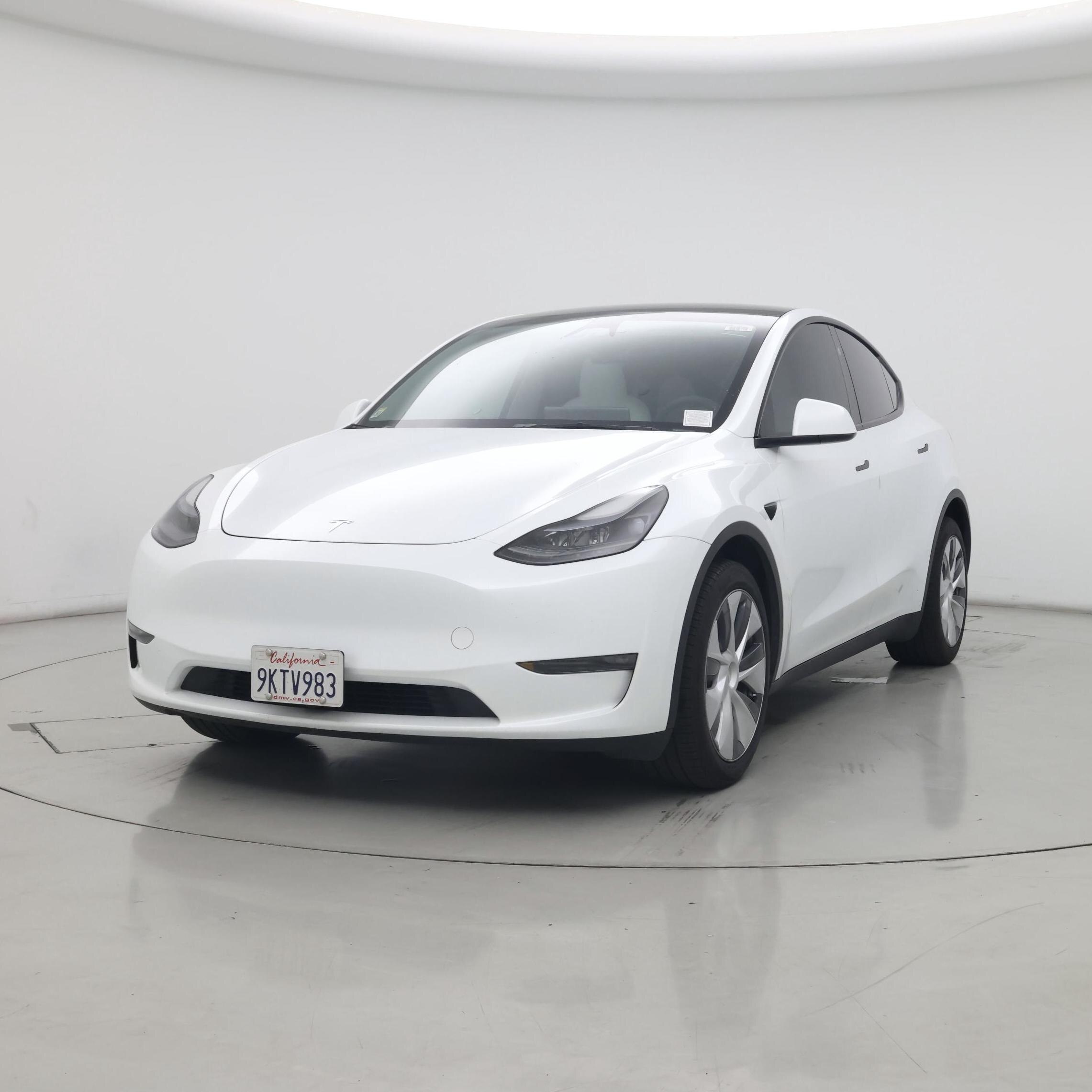 Thumbnail: 2024 Tesla Model Y - 4