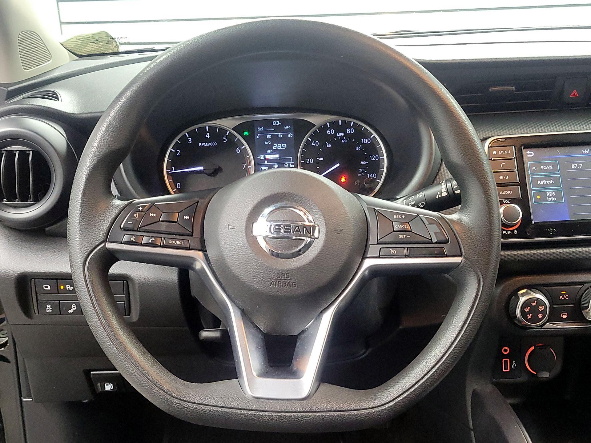 Thumbnail: 2021 Nissan Kicks - 10