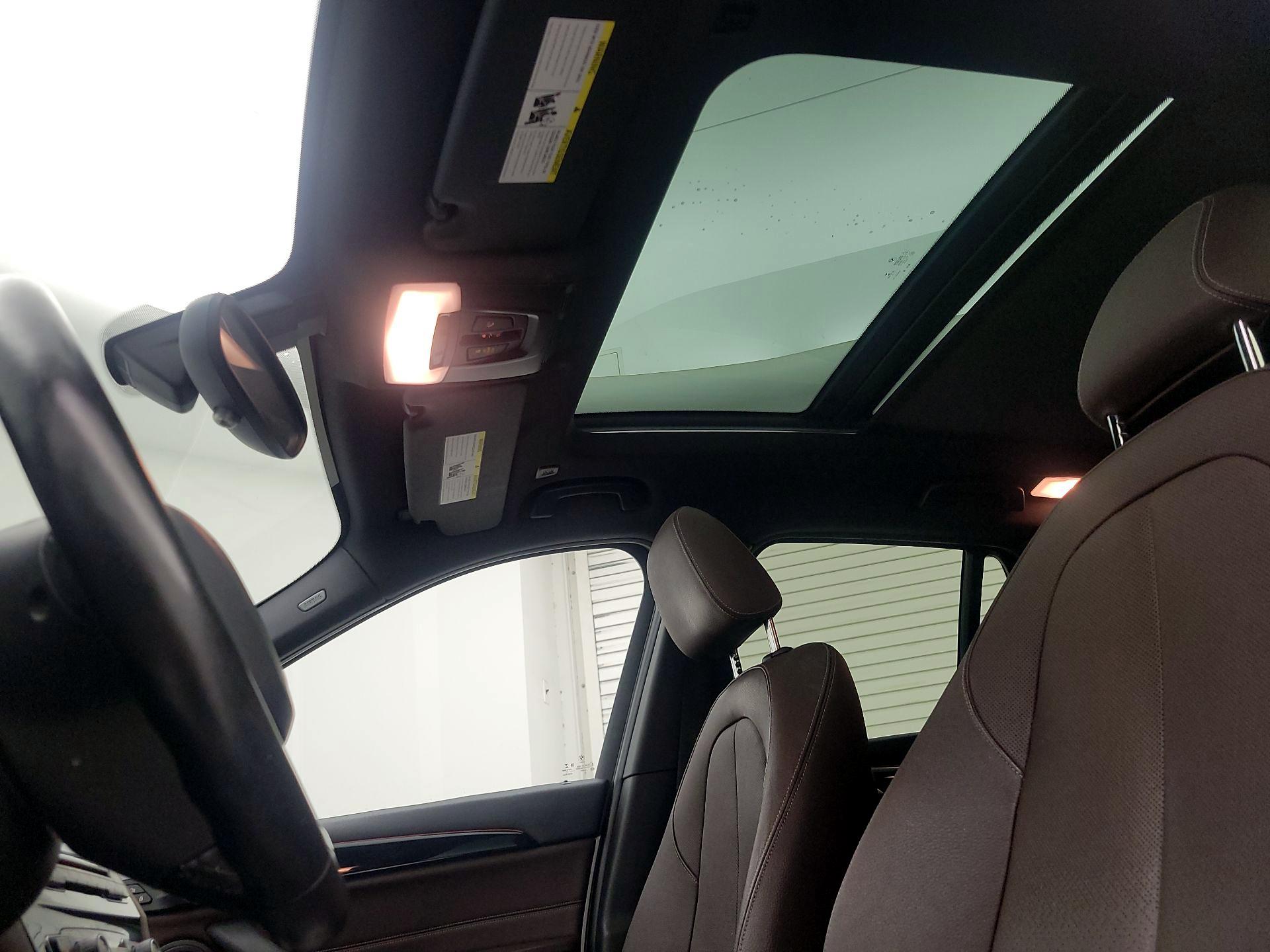 Thumbnail: 2017 BMW X1 - 20