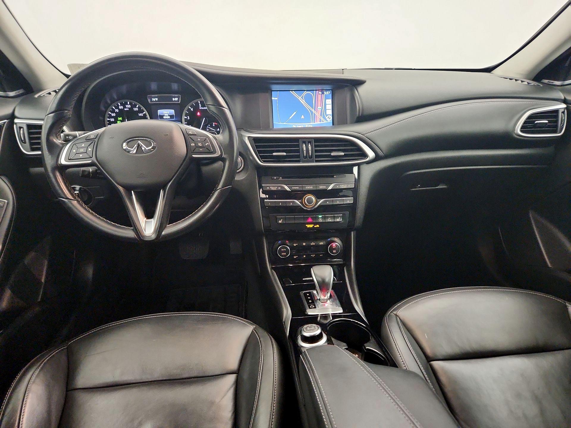 Thumbnail: 2018 INFINITI QX30 - 9