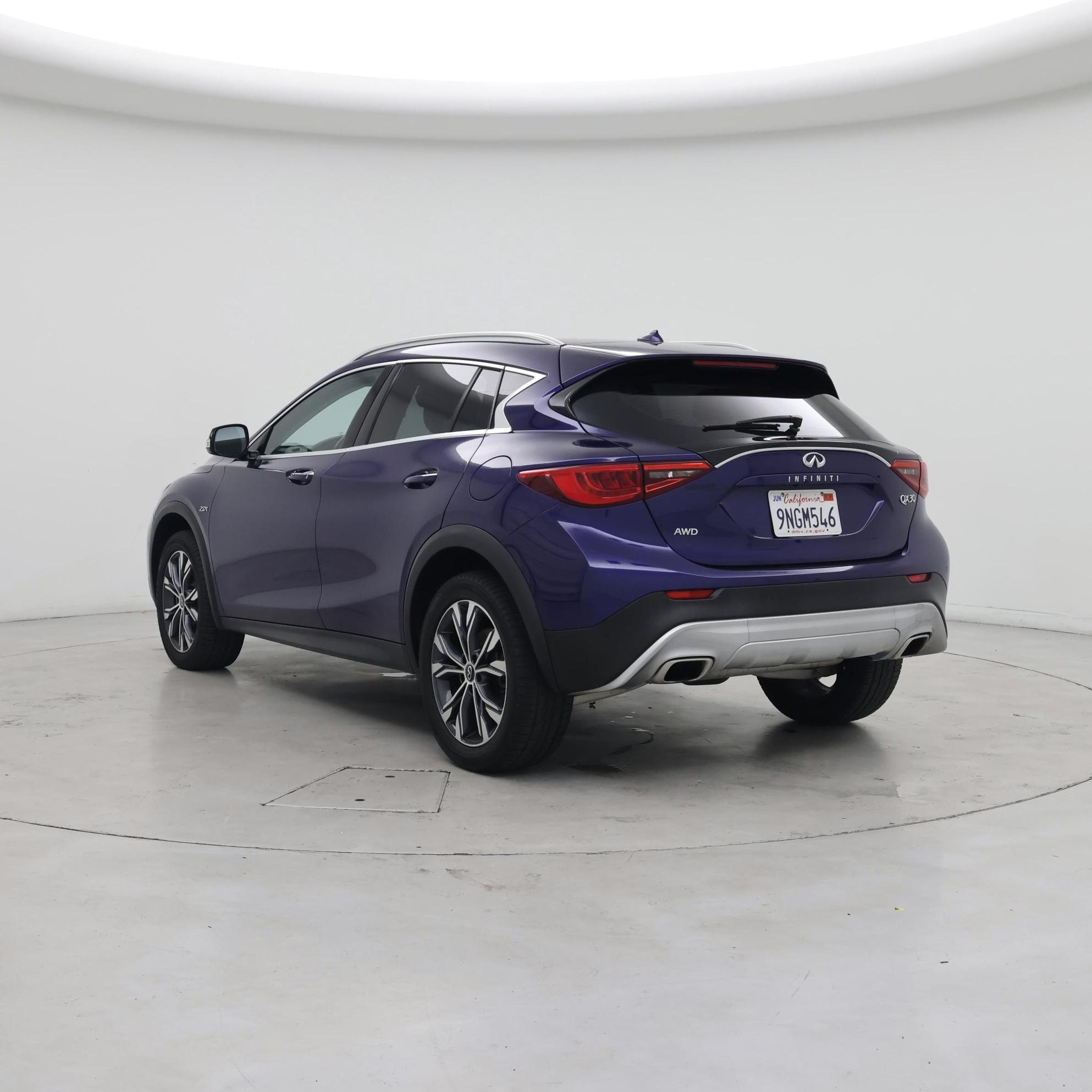 Thumbnail: 2018 INFINITI QX30 - 2