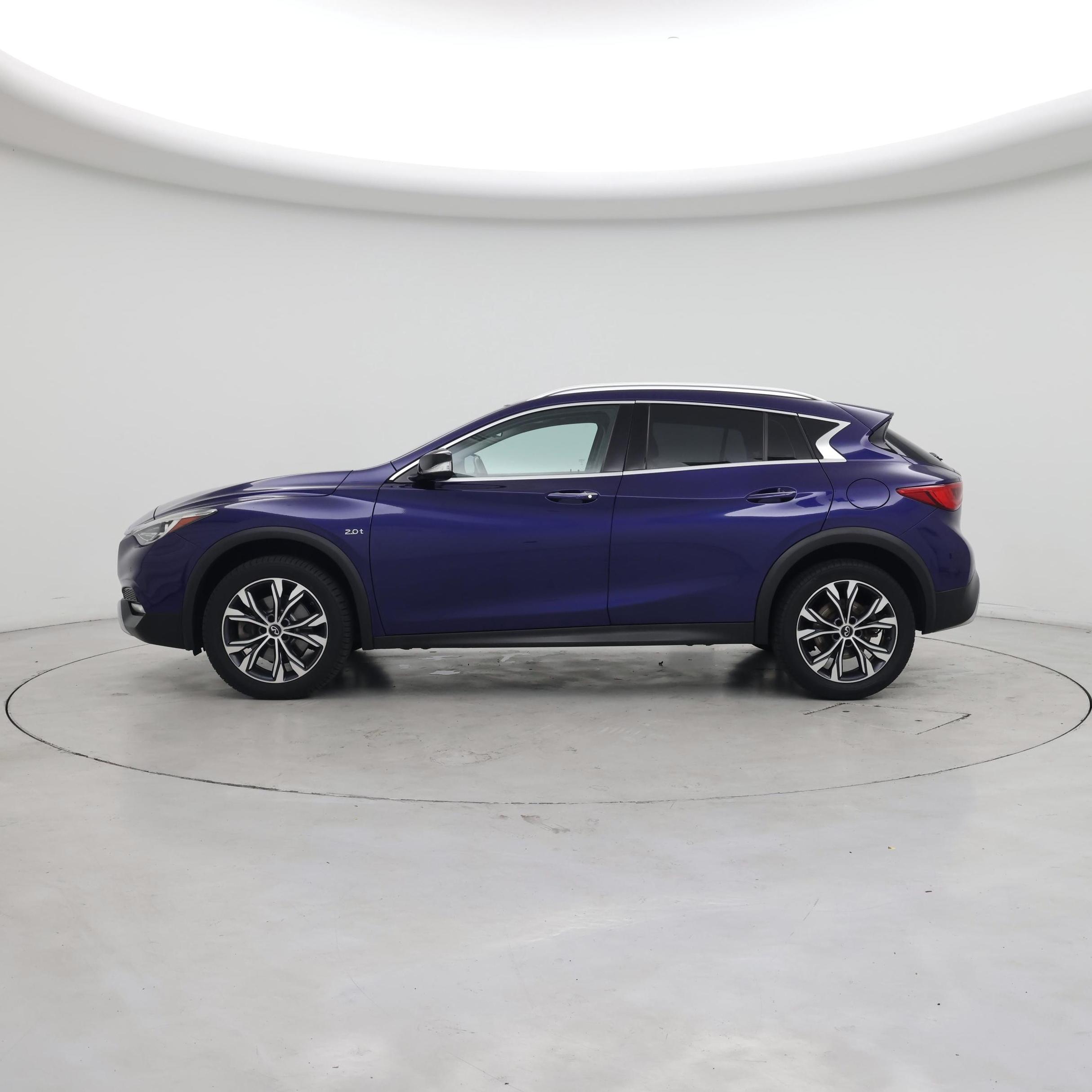 Thumbnail: 2018 INFINITI QX30 - 3