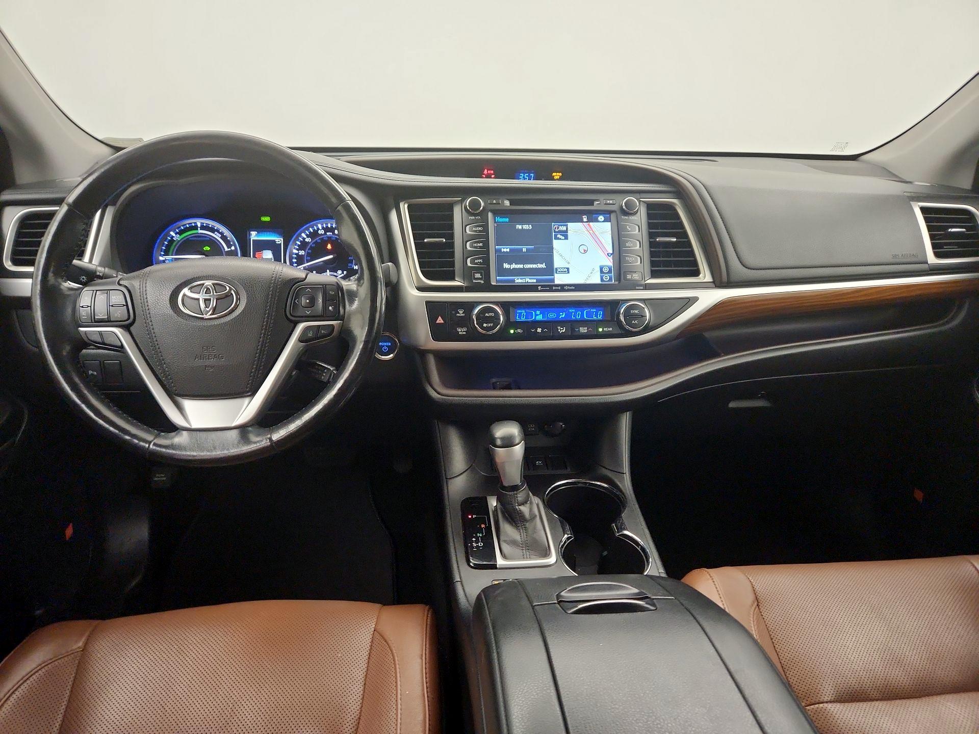 Thumbnail: 2017 Toyota Highlander - 9