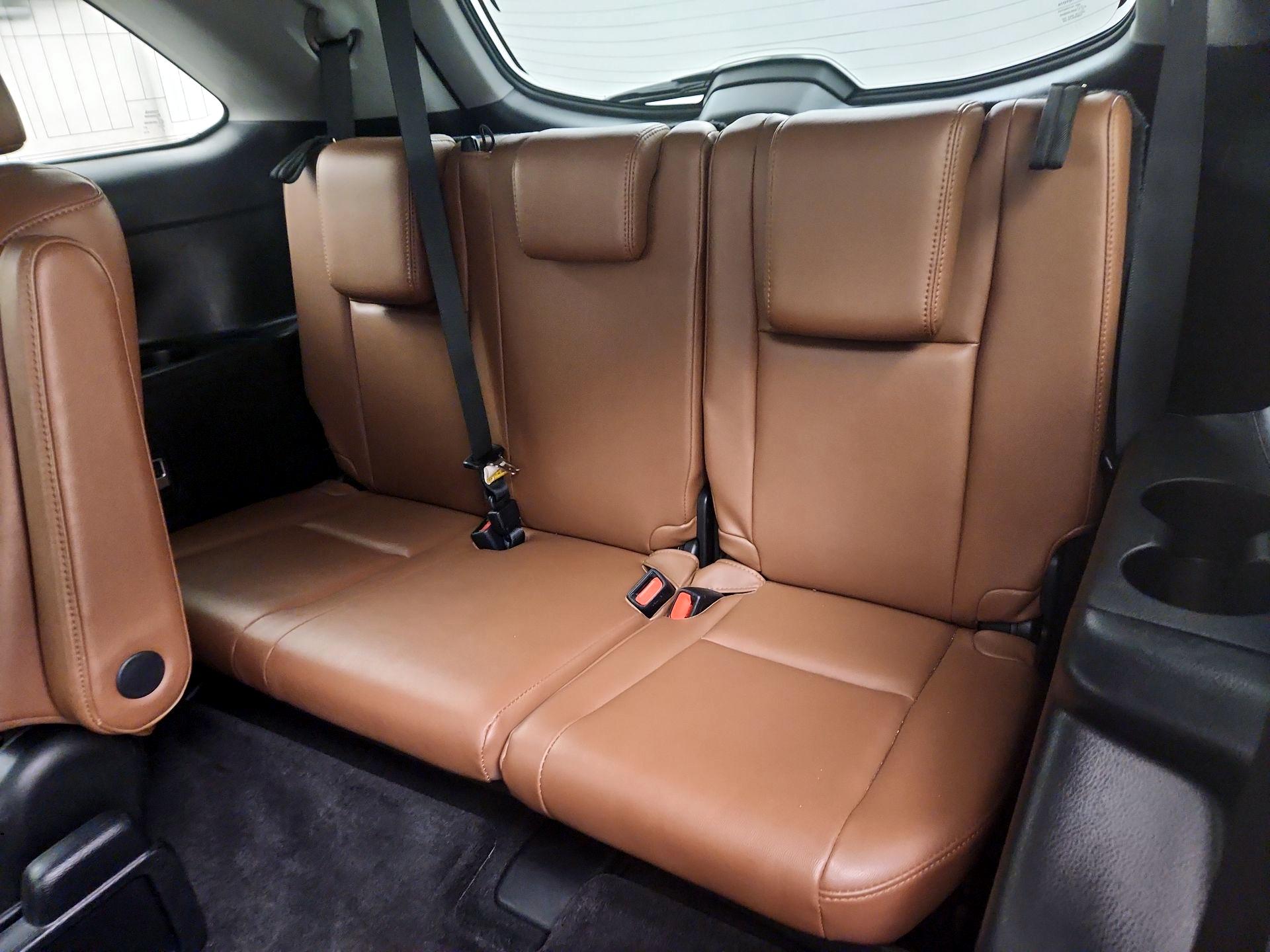 Thumbnail: 2017 Toyota Highlander - 20
