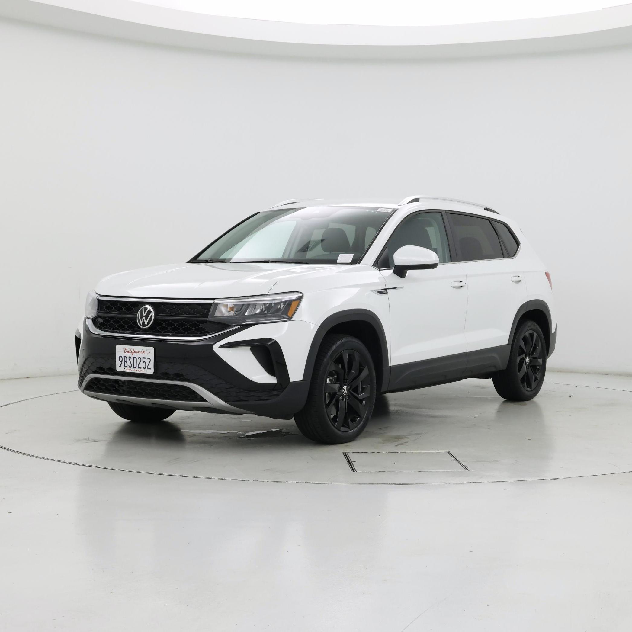 Thumbnail: 2022 Volkswagen Taos - 4