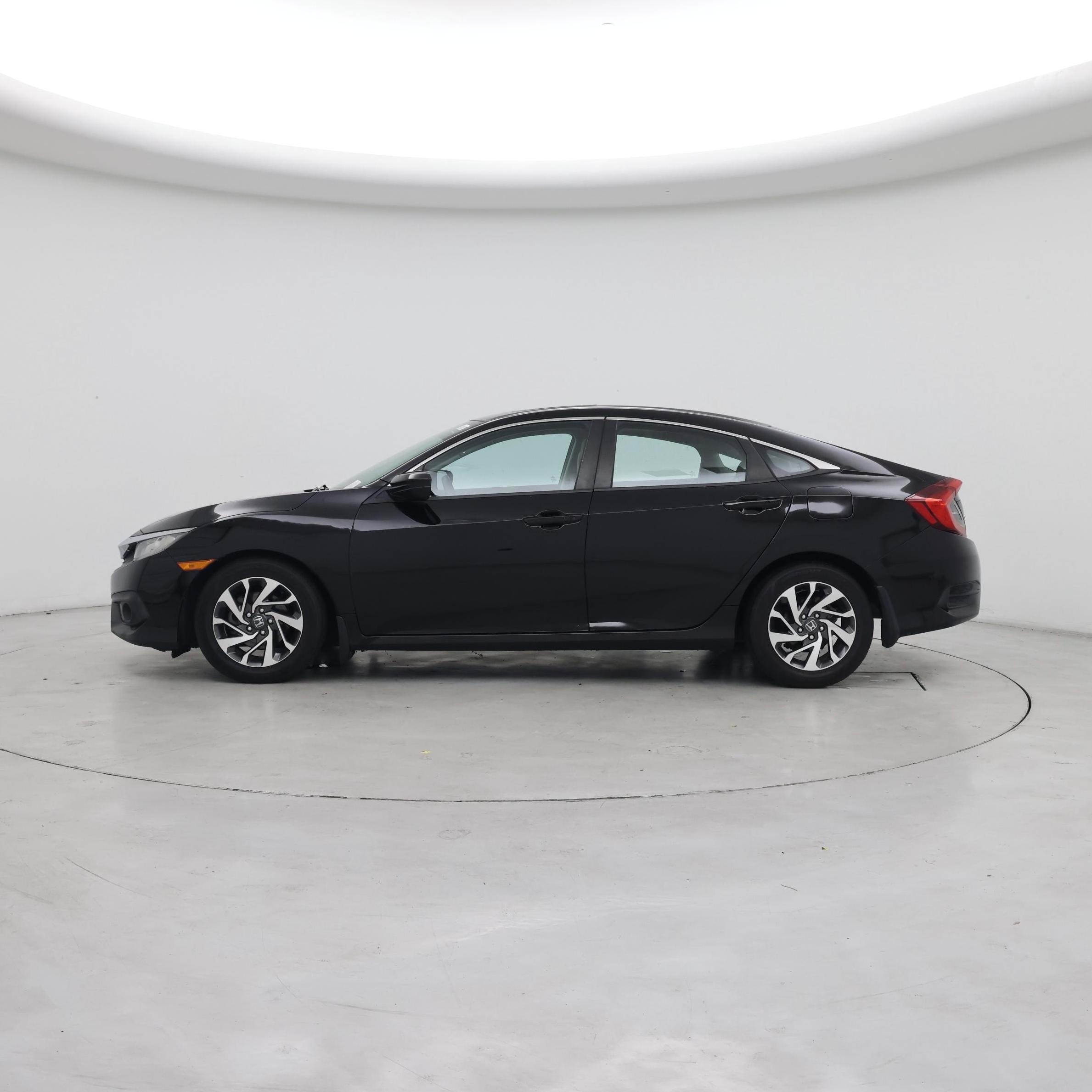 Thumbnail: 2016 Honda Civic - 3