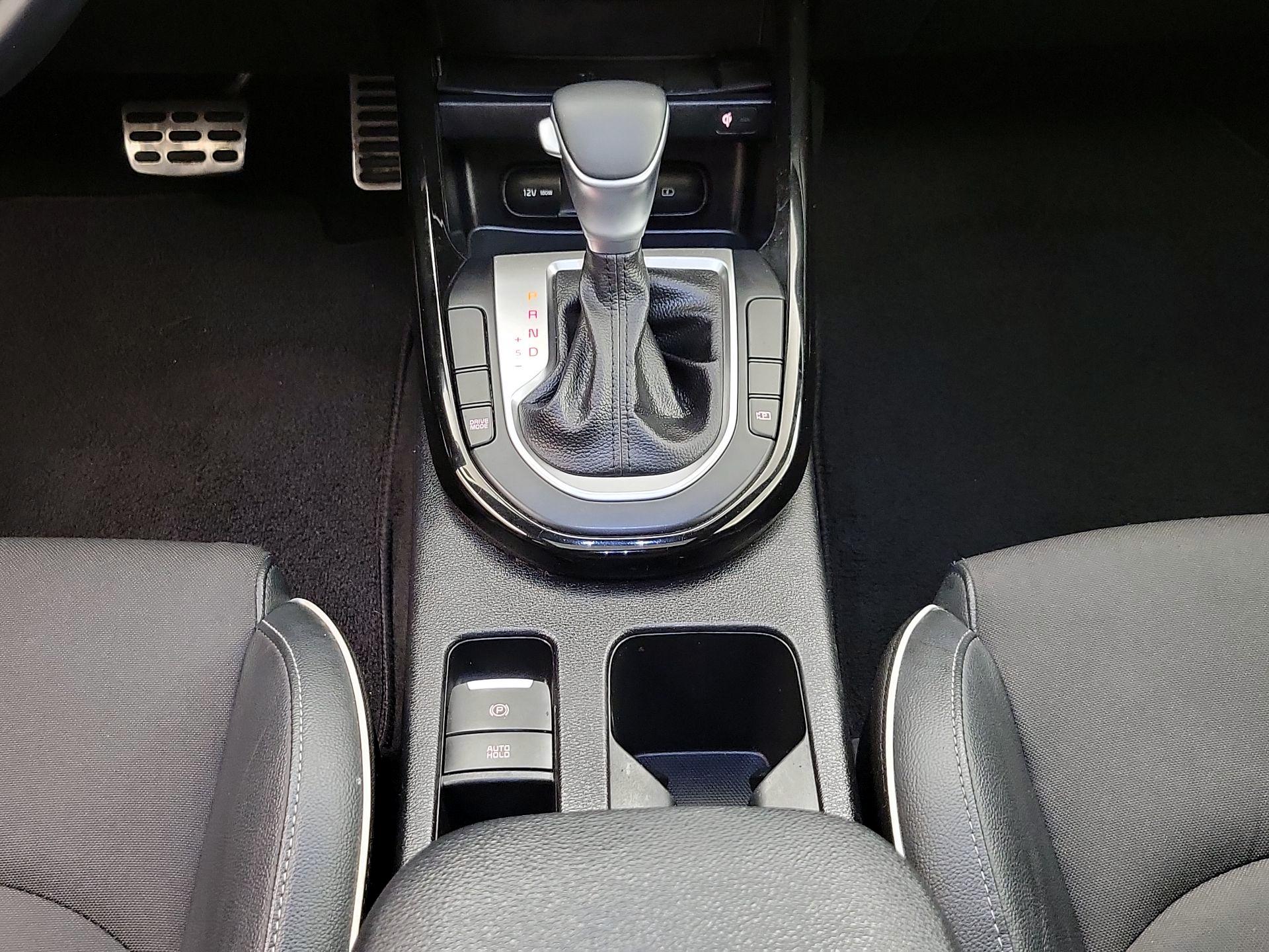 Thumbnail: 2022 Kia Forte - 18
