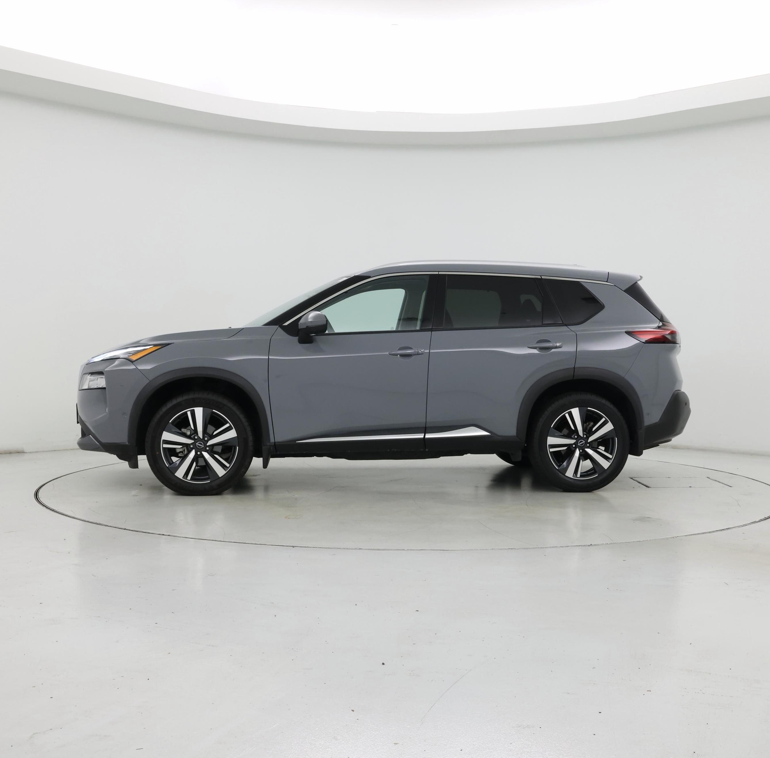 Thumbnail: 2022 Nissan Rogue - 3