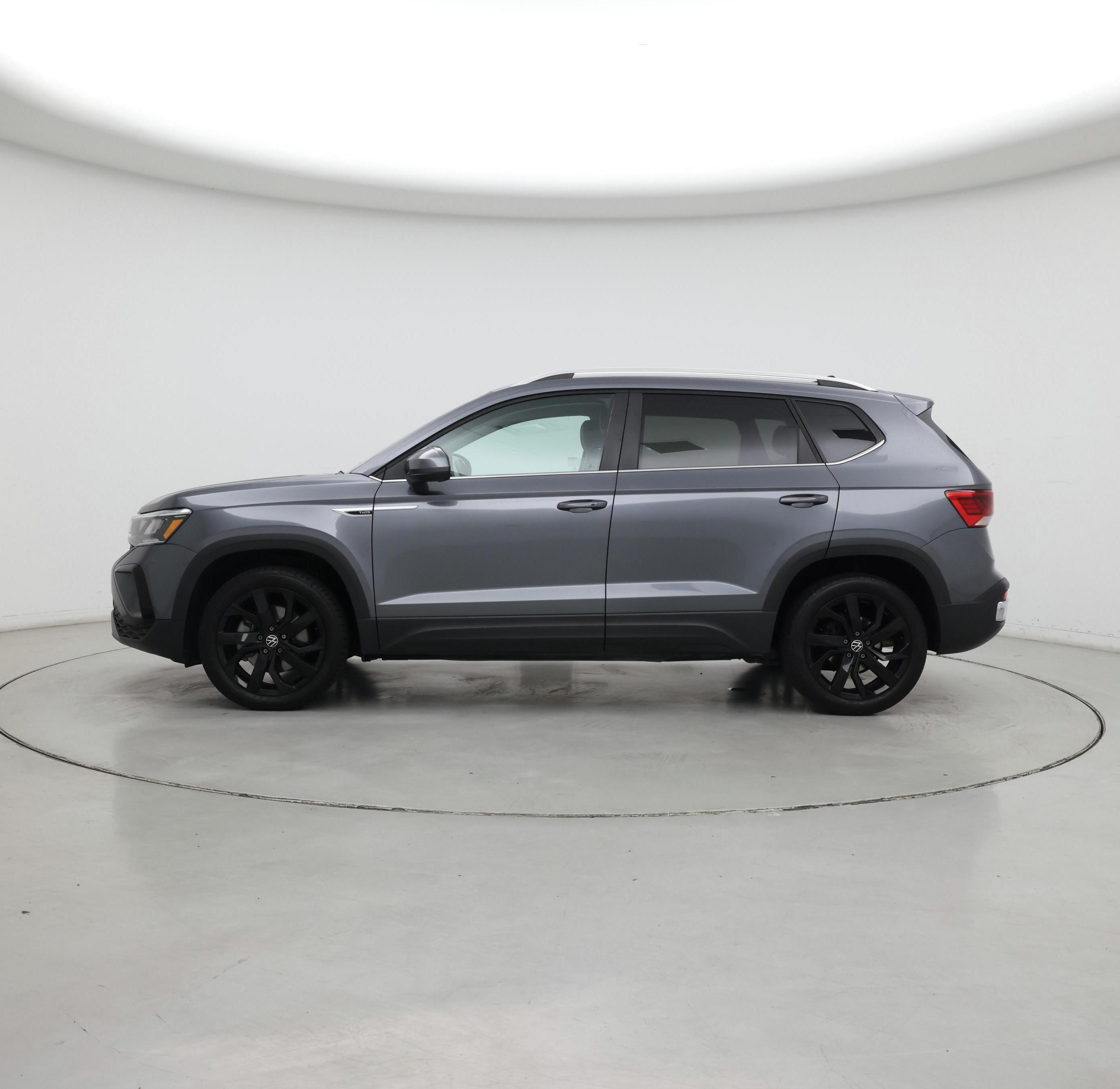 Thumbnail: 2023 Volkswagen Taos - 3