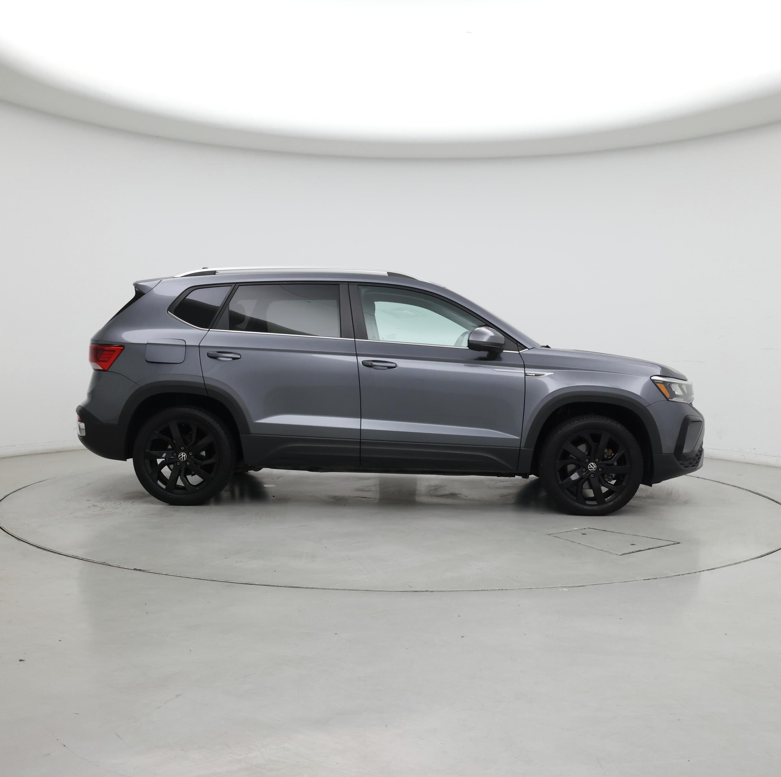 Thumbnail: 2023 Volkswagen Taos - 7