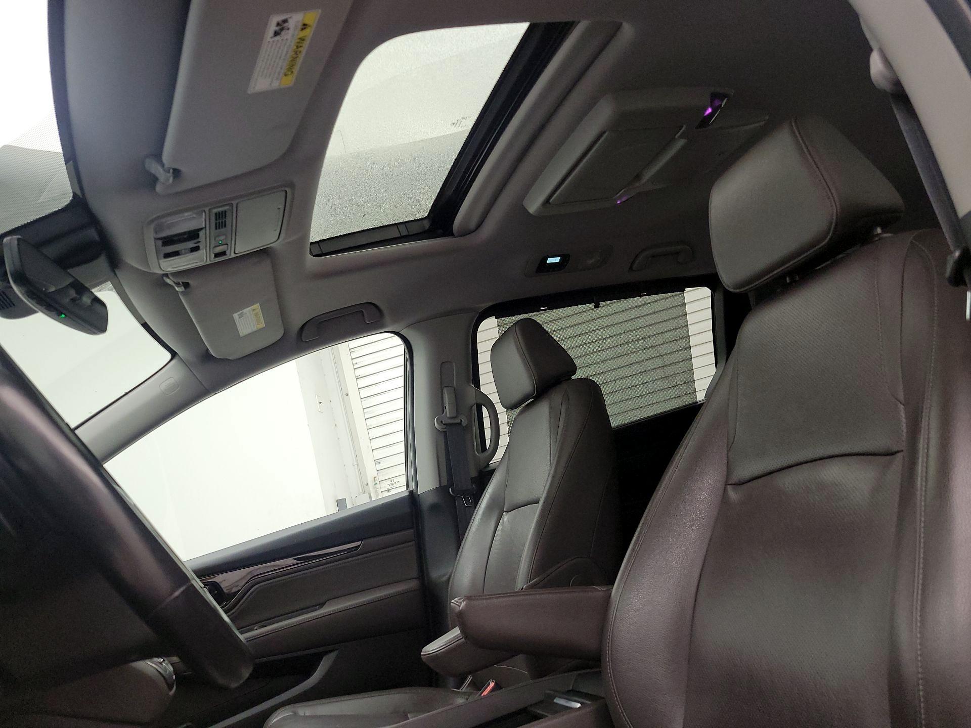 Thumbnail: 2018 Honda Odyssey - 19